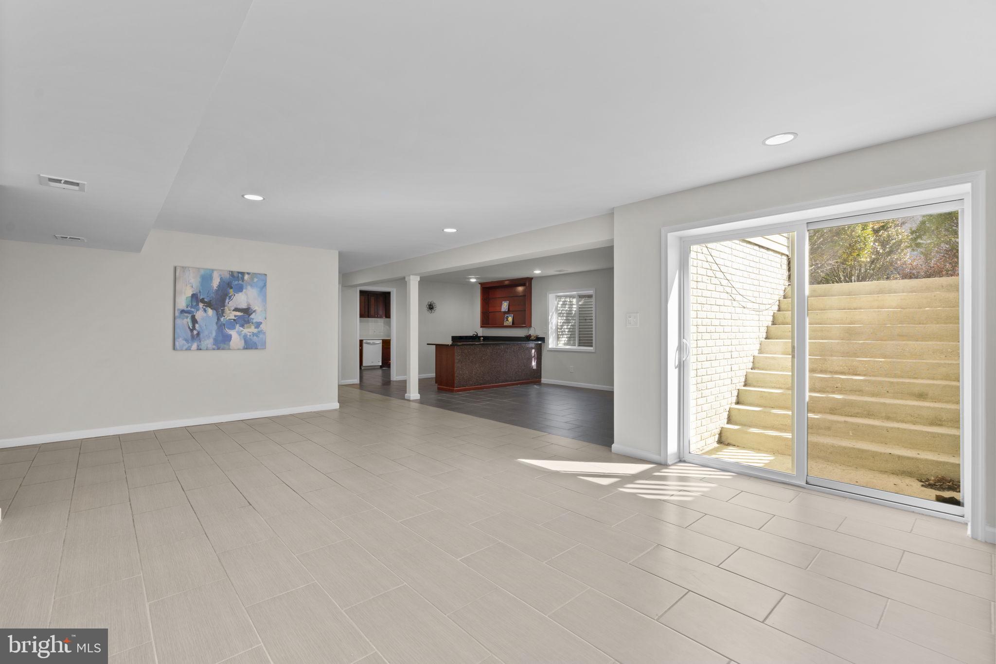 ESTATES AT AISQUITH FARM - Residential