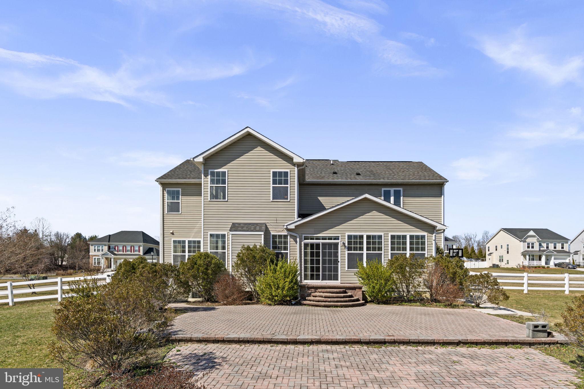 ESTATES AT AISQUITH FARM - Residential