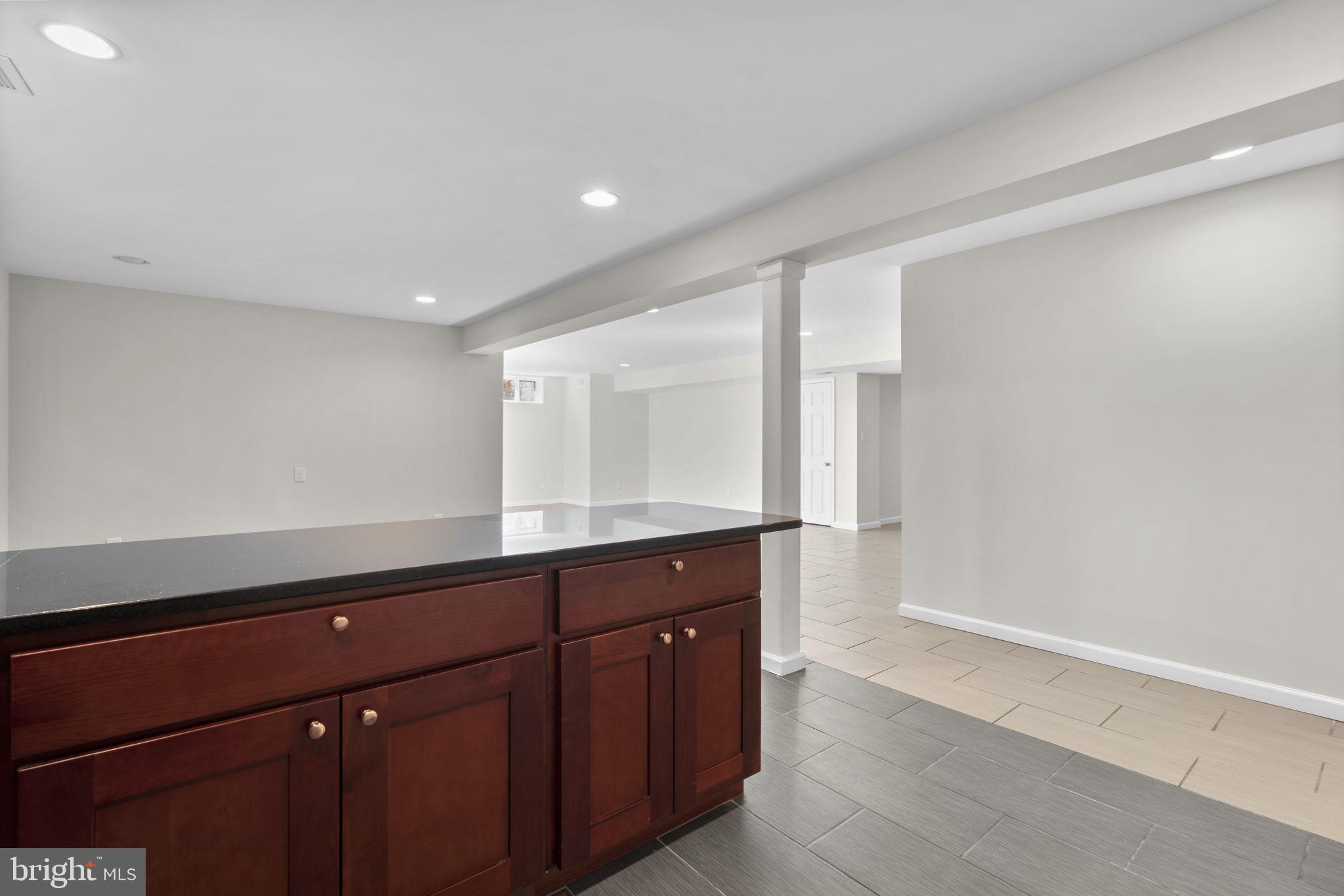 ESTATES AT AISQUITH FARM - Residential