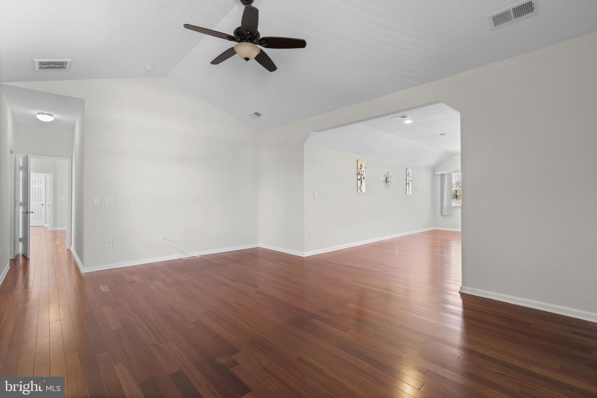 ESTATES AT AISQUITH FARM - Residential