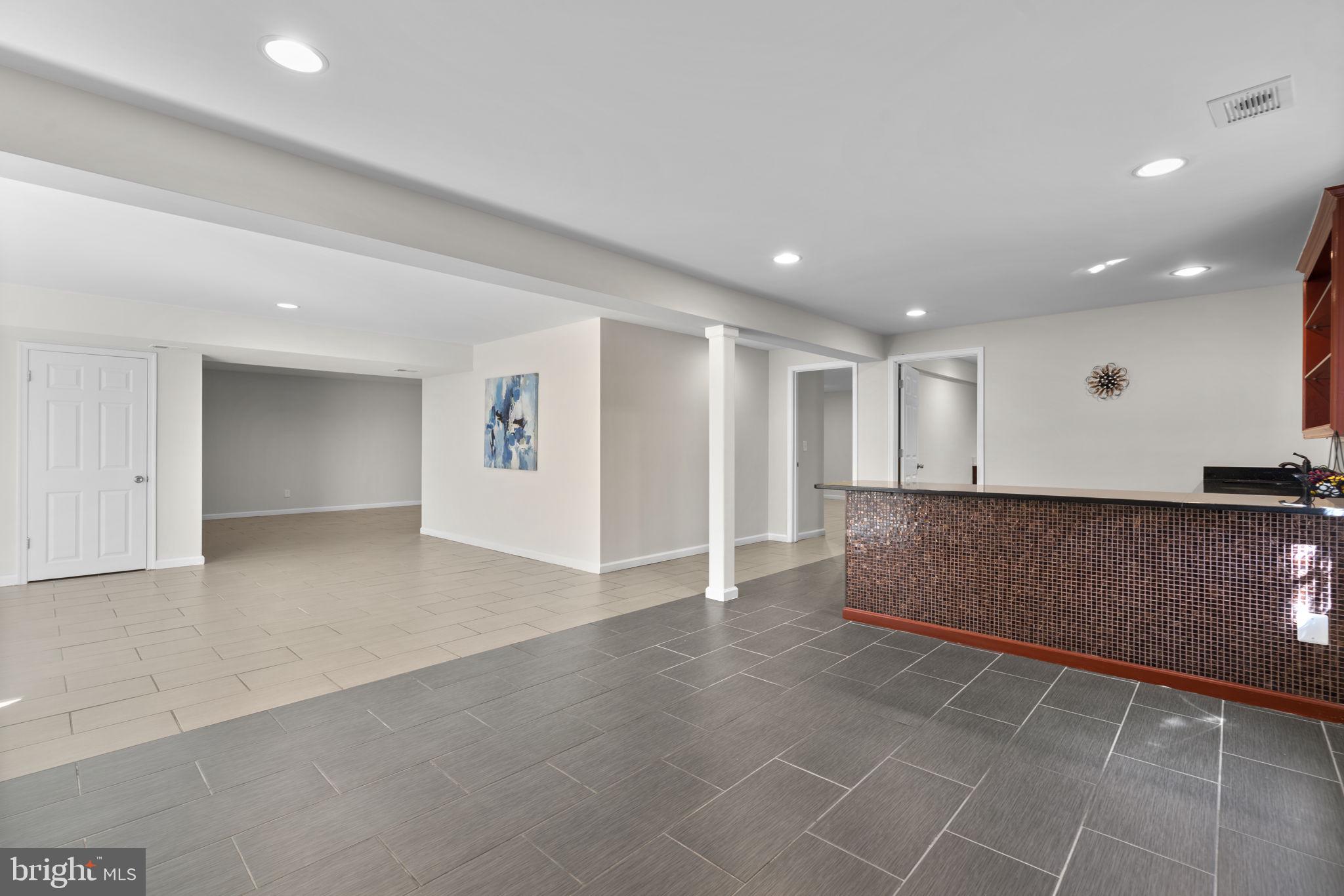 ESTATES AT AISQUITH FARM - Residential