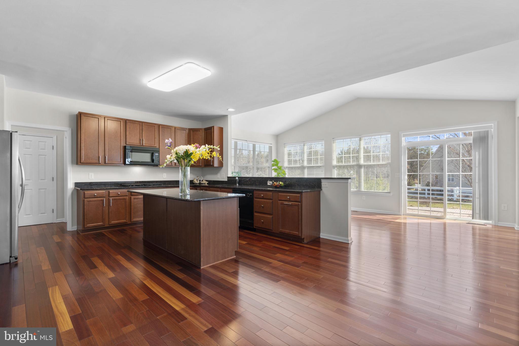 ESTATES AT AISQUITH FARM - Residential