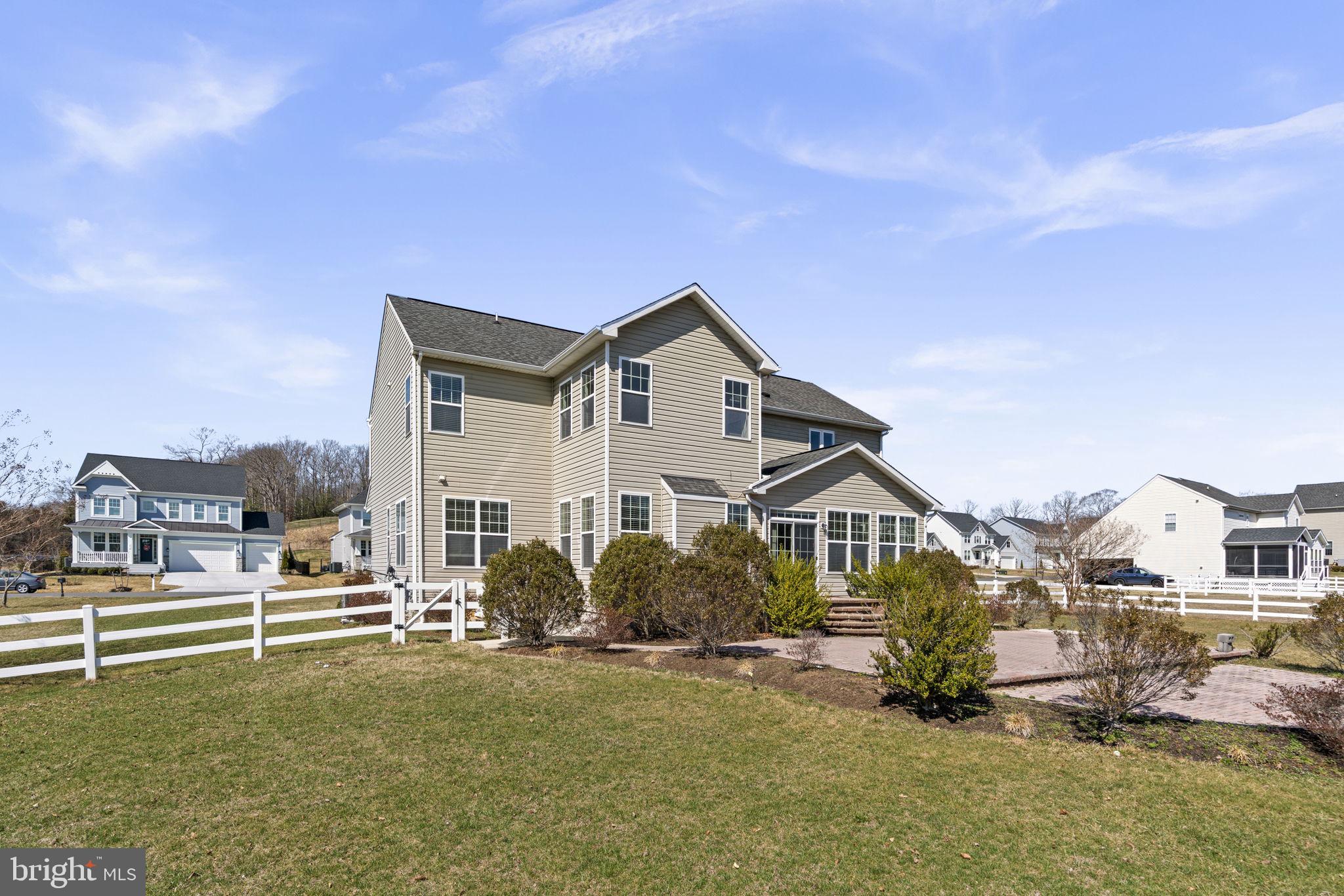 ESTATES AT AISQUITH FARM - Residential