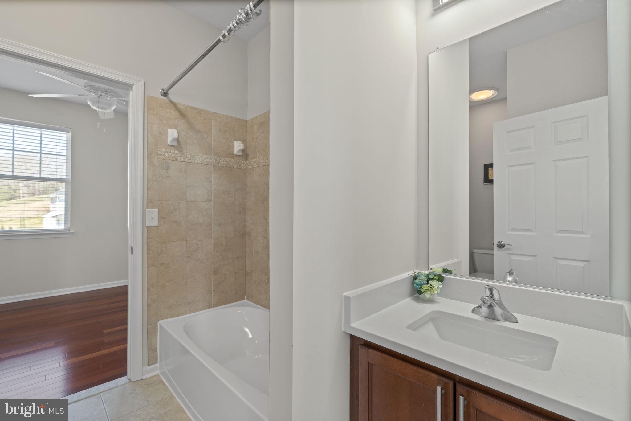 ESTATES AT AISQUITH FARM - Residential