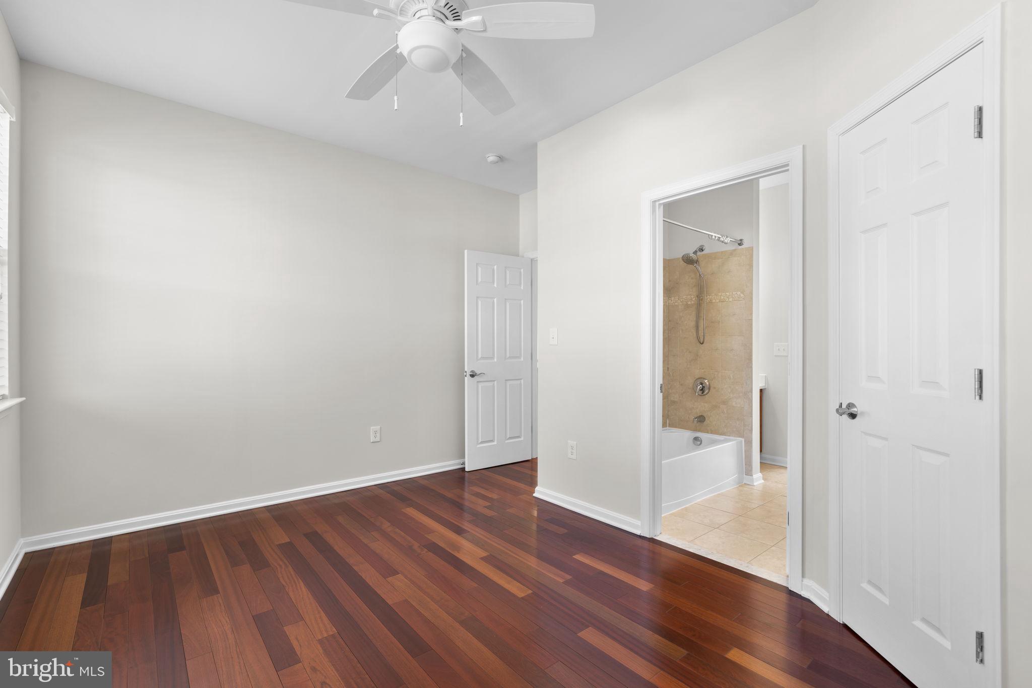 ESTATES AT AISQUITH FARM - Residential