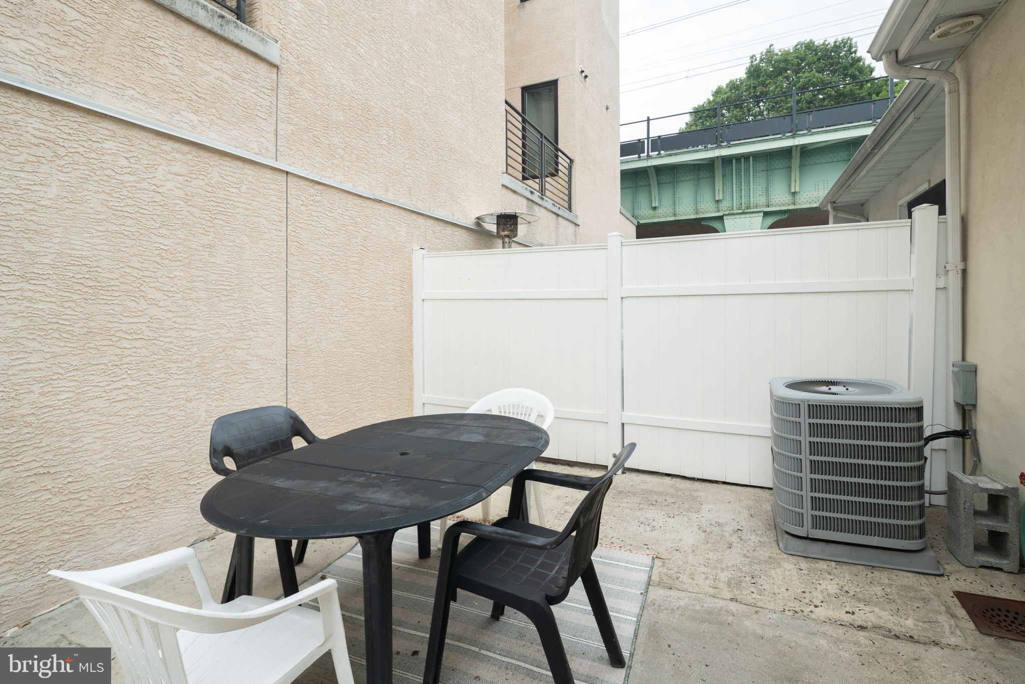 MANAYUNK - Residential Lease