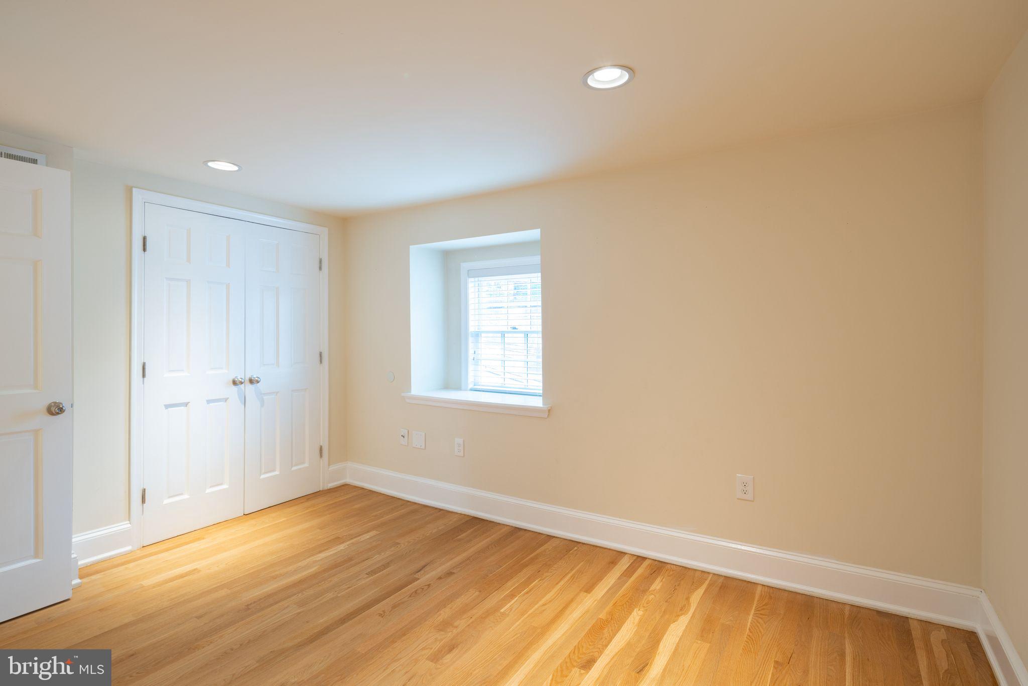 MANAYUNK - Residential Lease