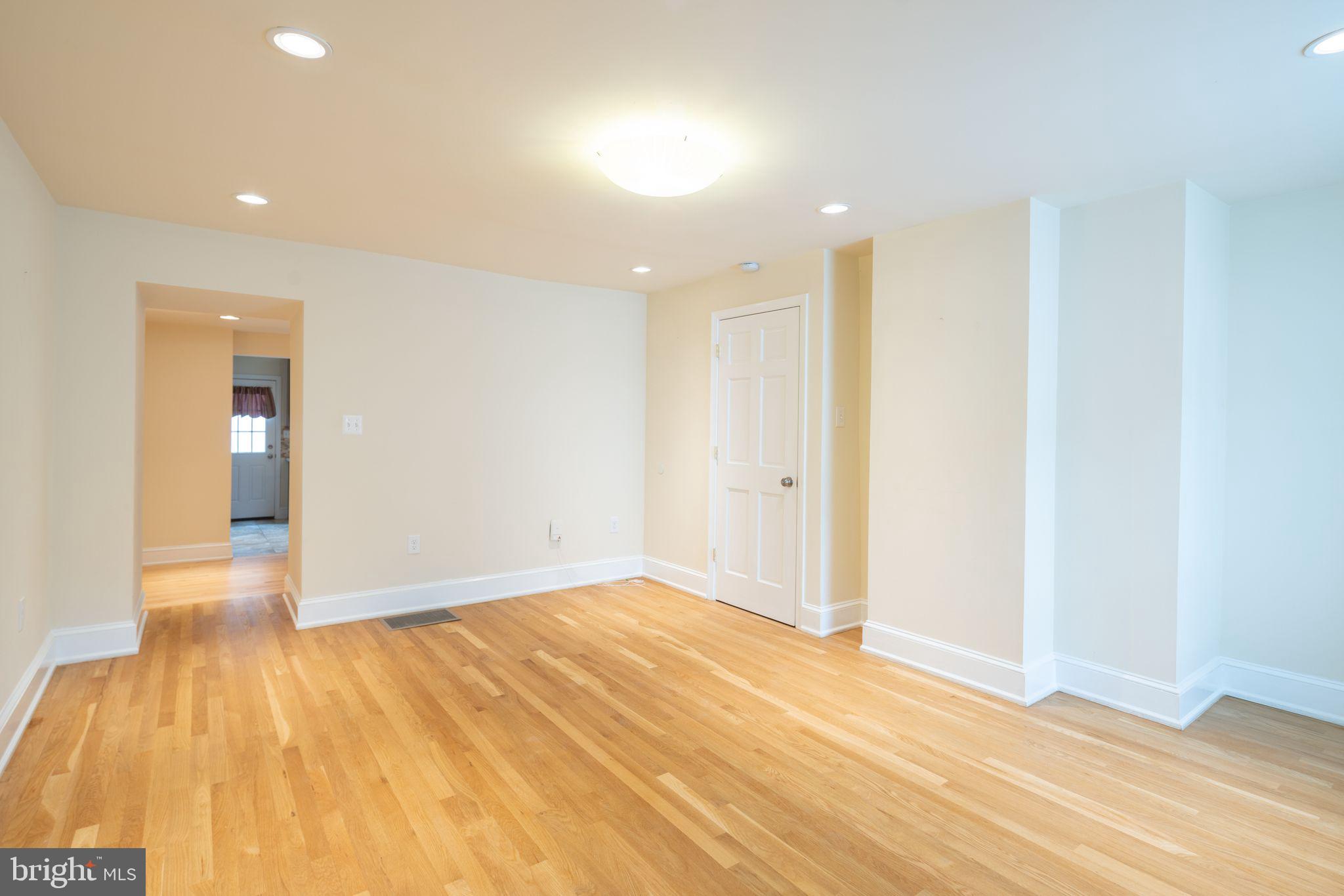 MANAYUNK - Residential Lease