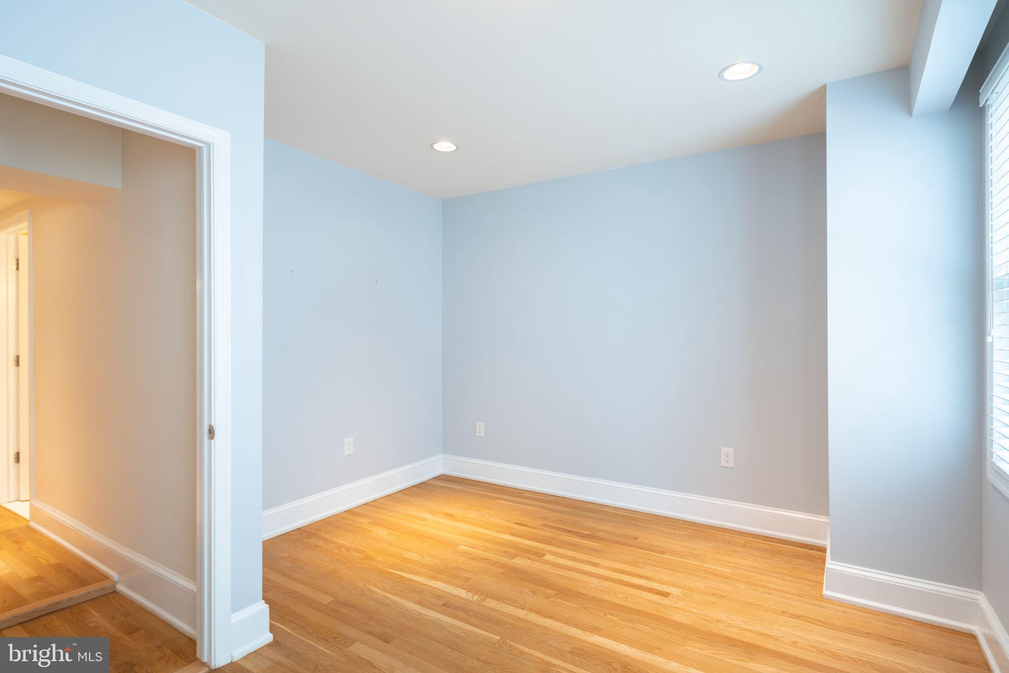 MANAYUNK - Residential Lease