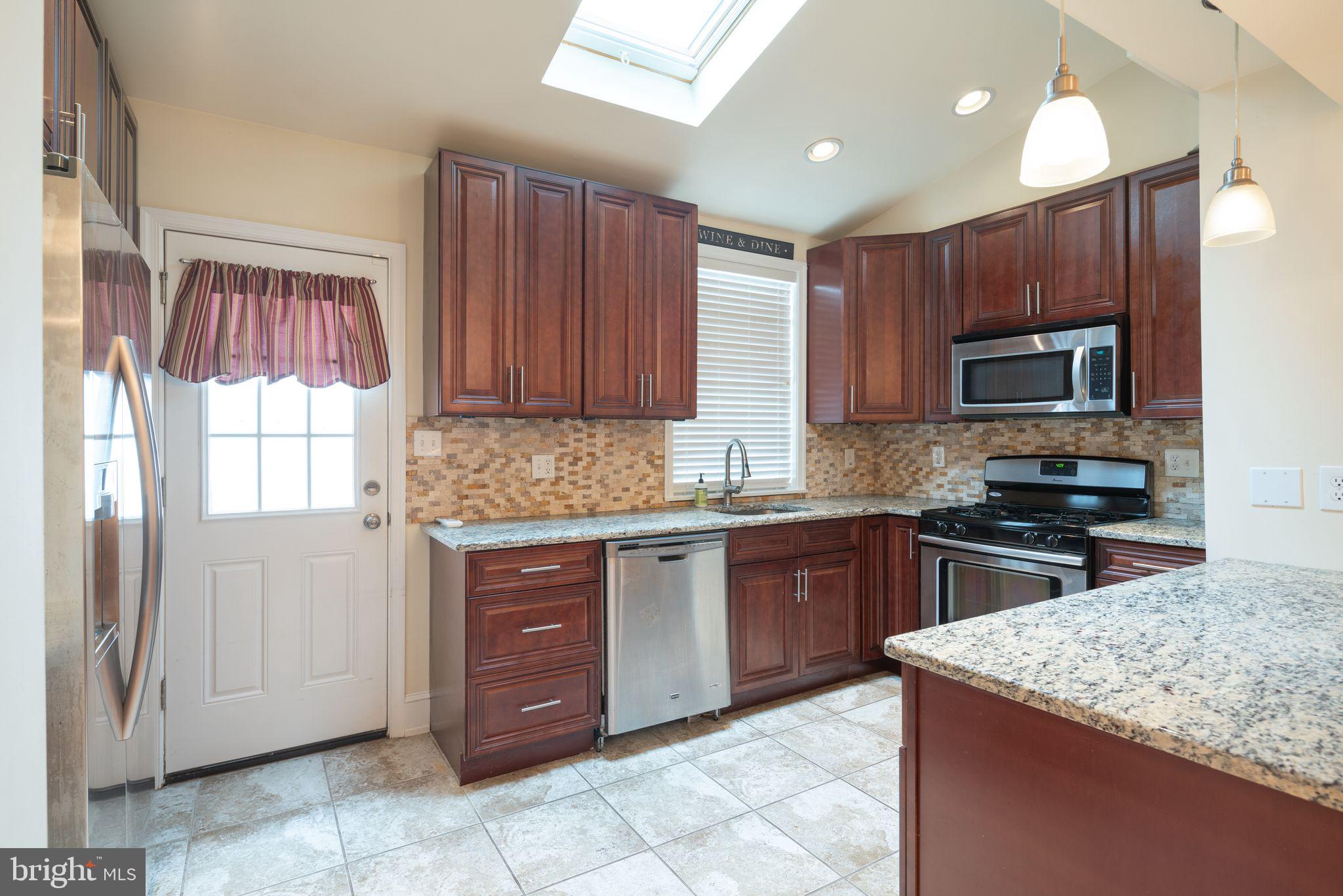 MANAYUNK - Residential Lease