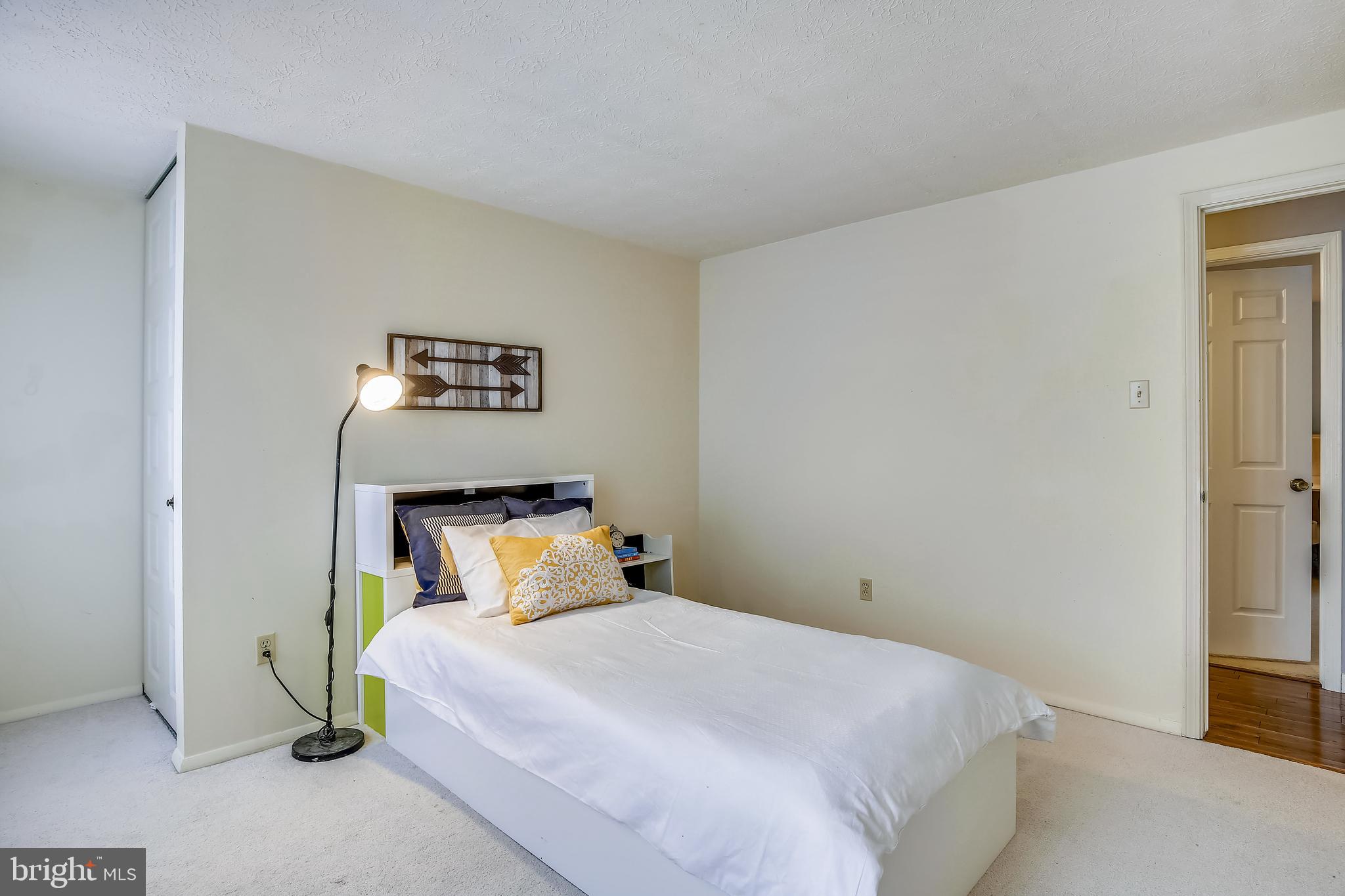 NEWINGTON FOREST - Residential