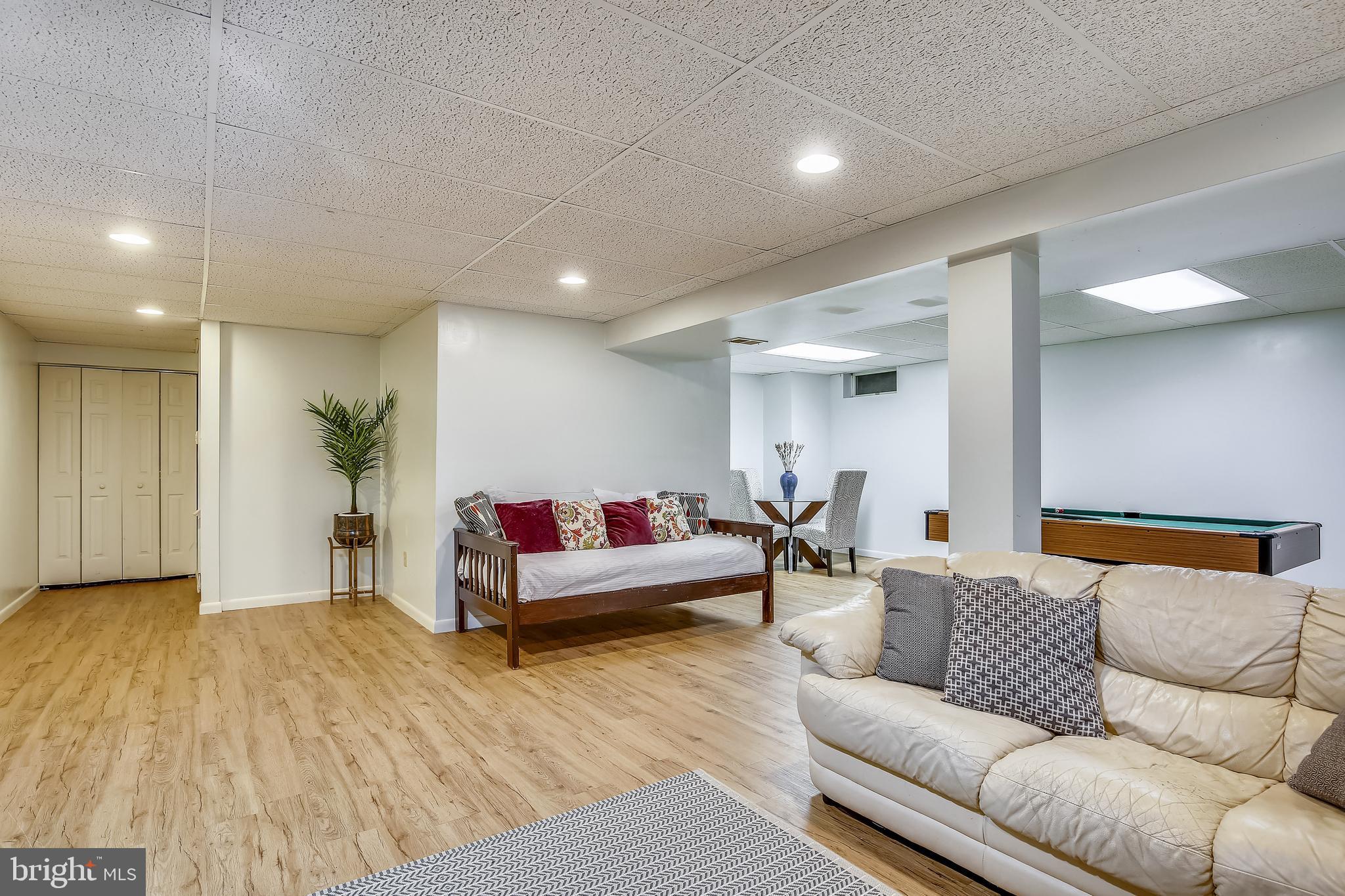 NEWINGTON FOREST - Residential