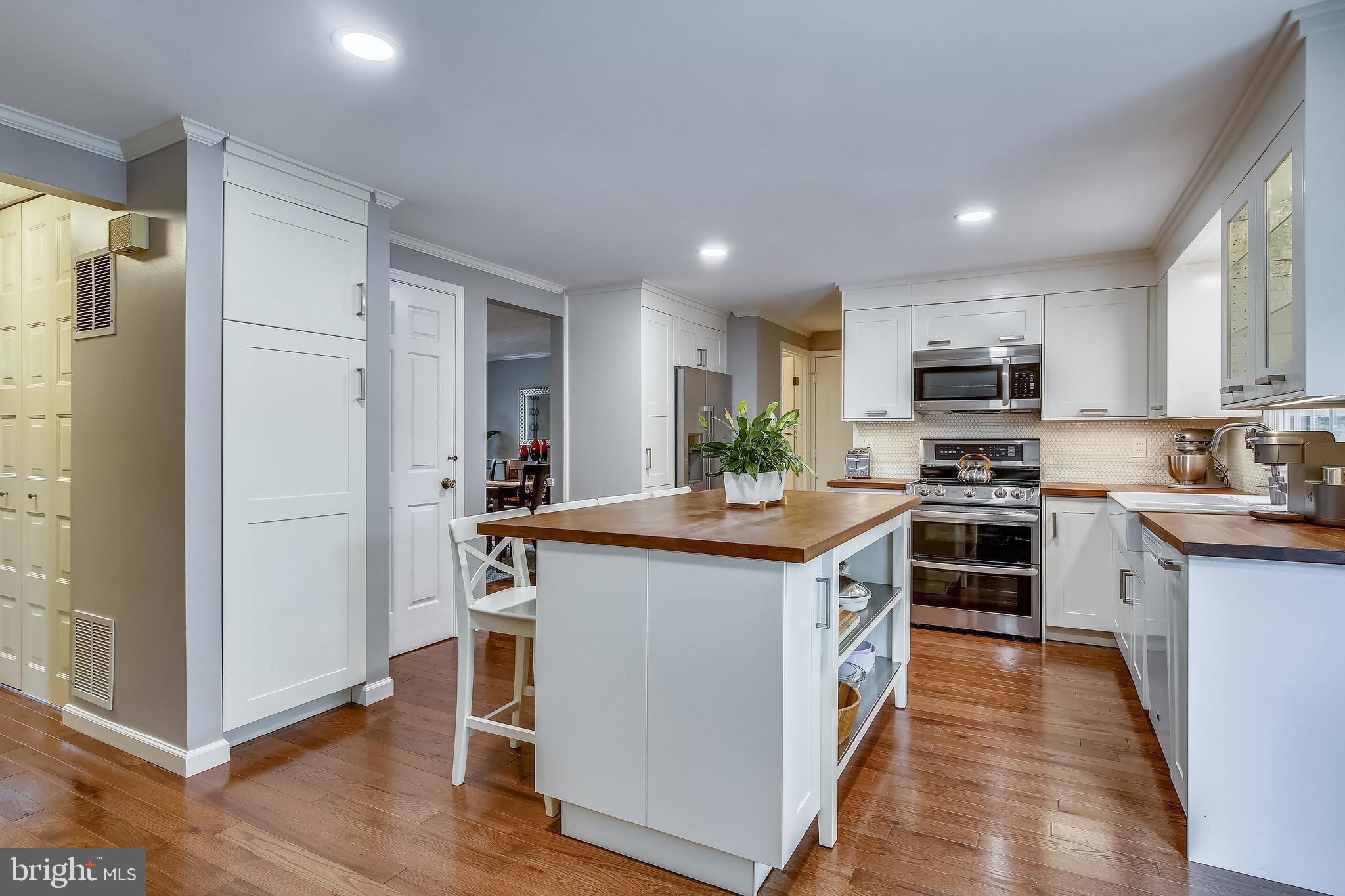 NEWINGTON FOREST - Residential