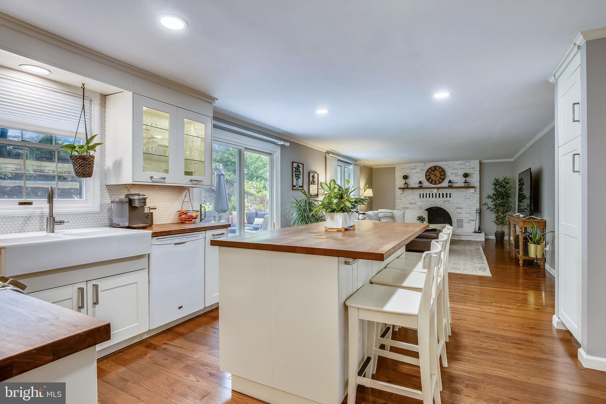 NEWINGTON FOREST - Residential