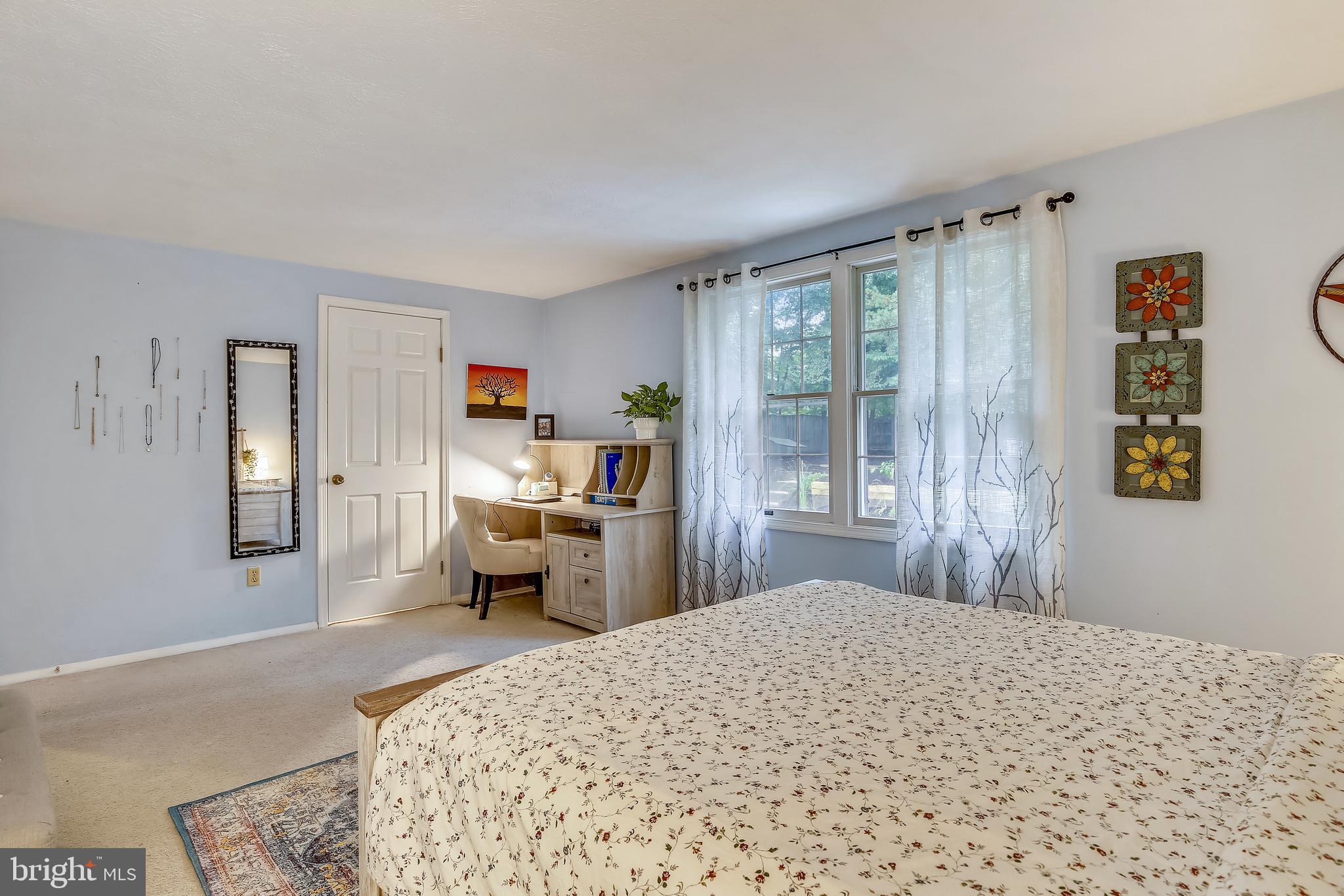 NEWINGTON FOREST - Residential