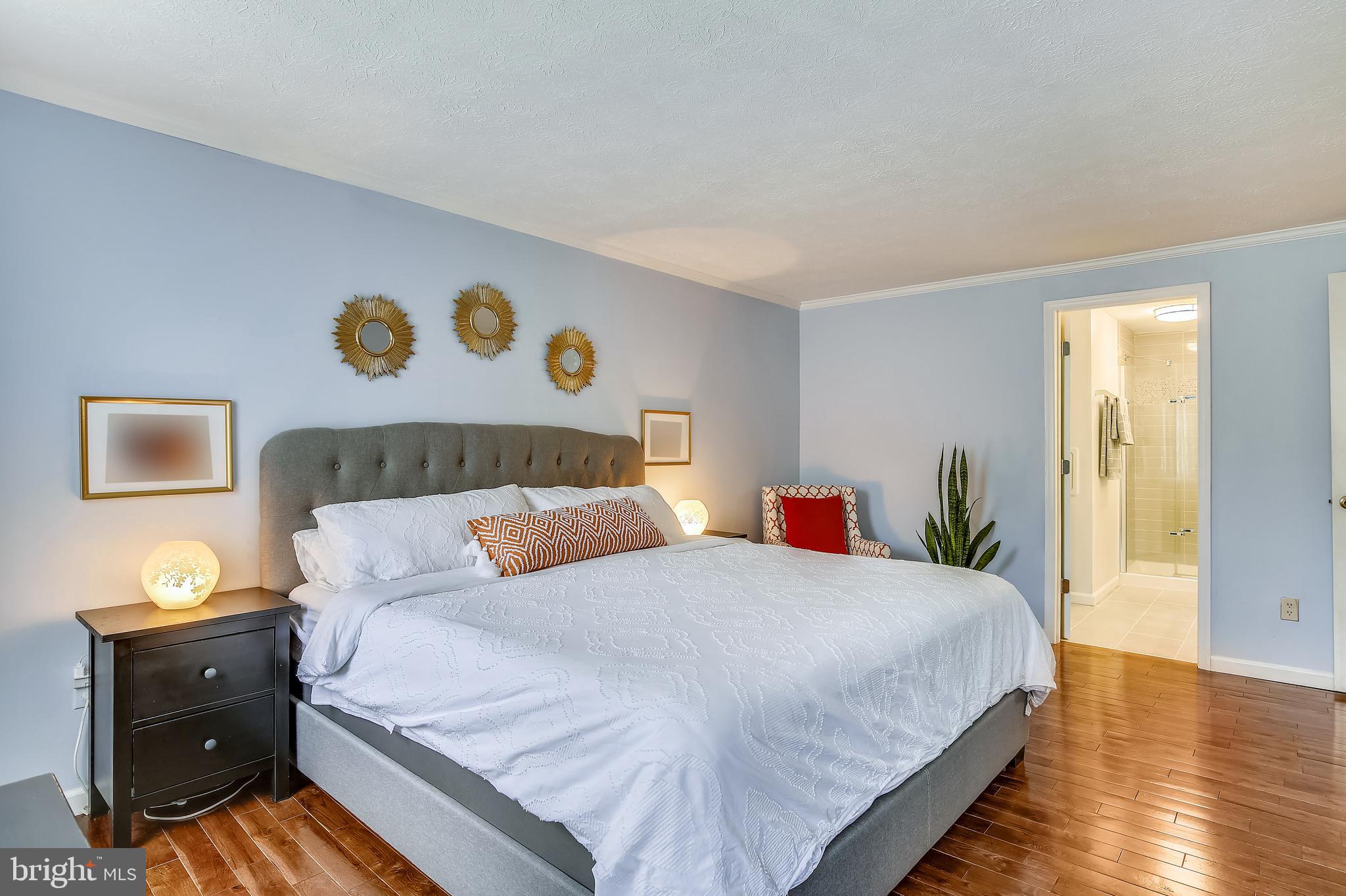 NEWINGTON FOREST - Residential