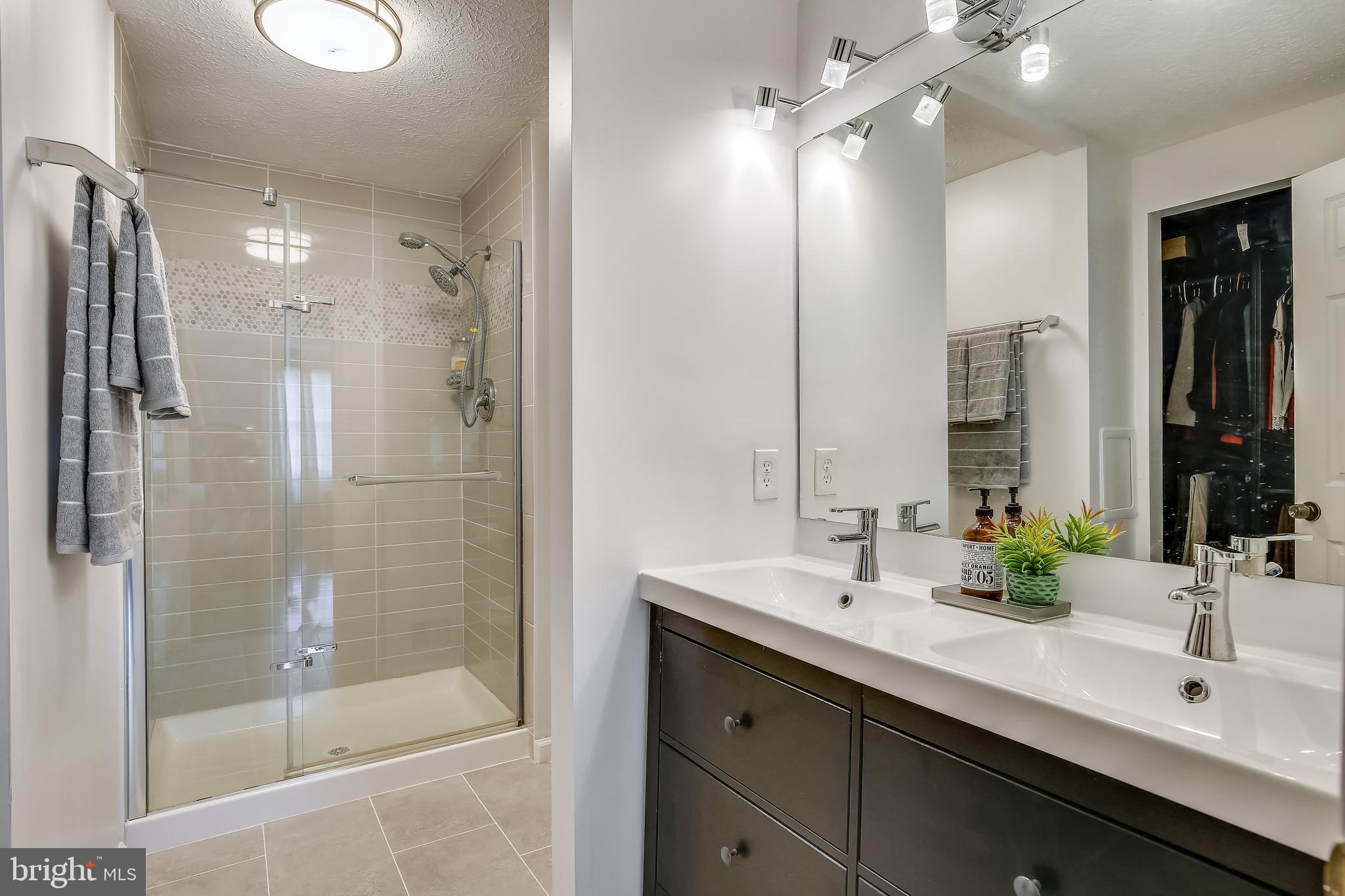 NEWINGTON FOREST - Residential