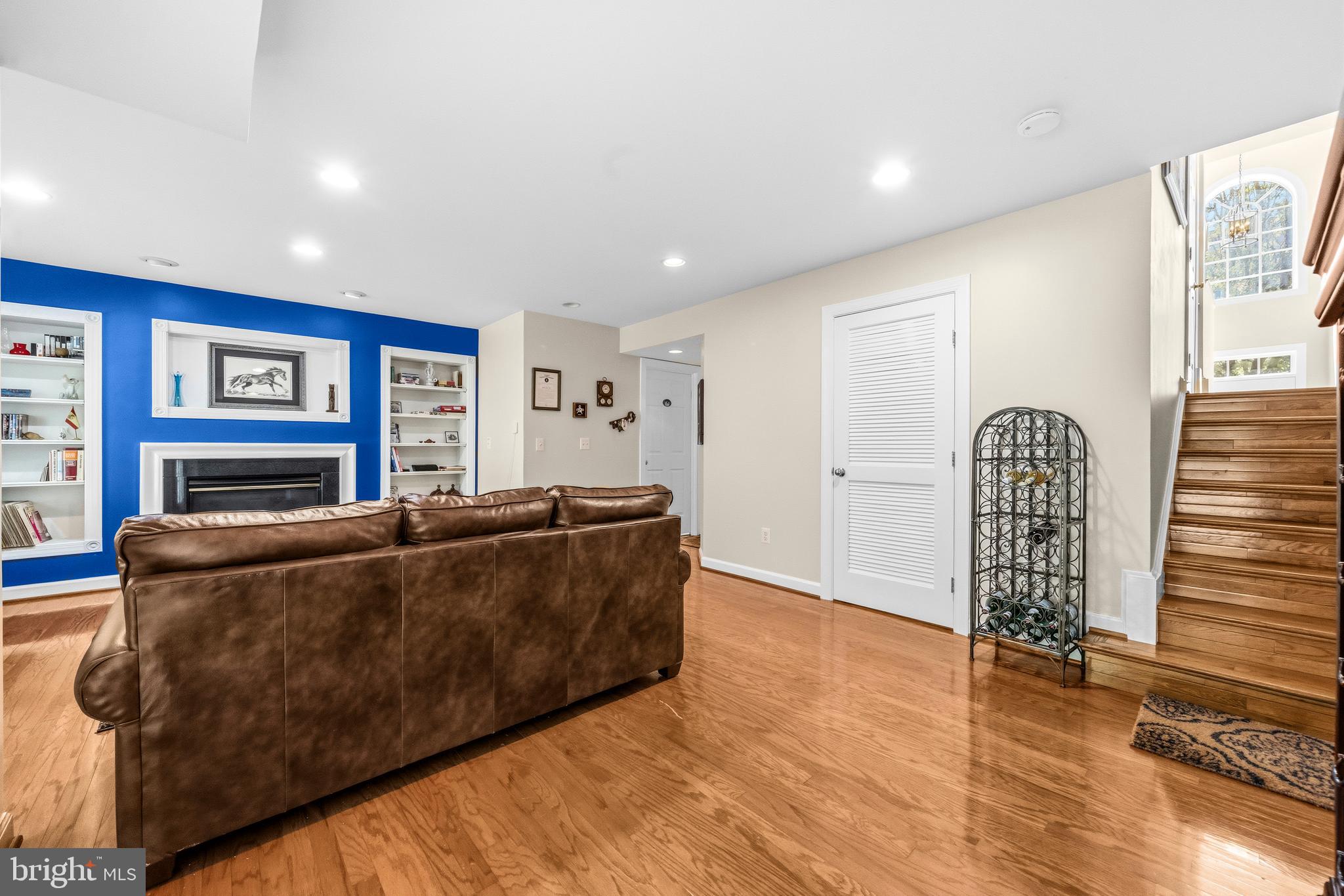 LORTON STATION SOUTH - Residential