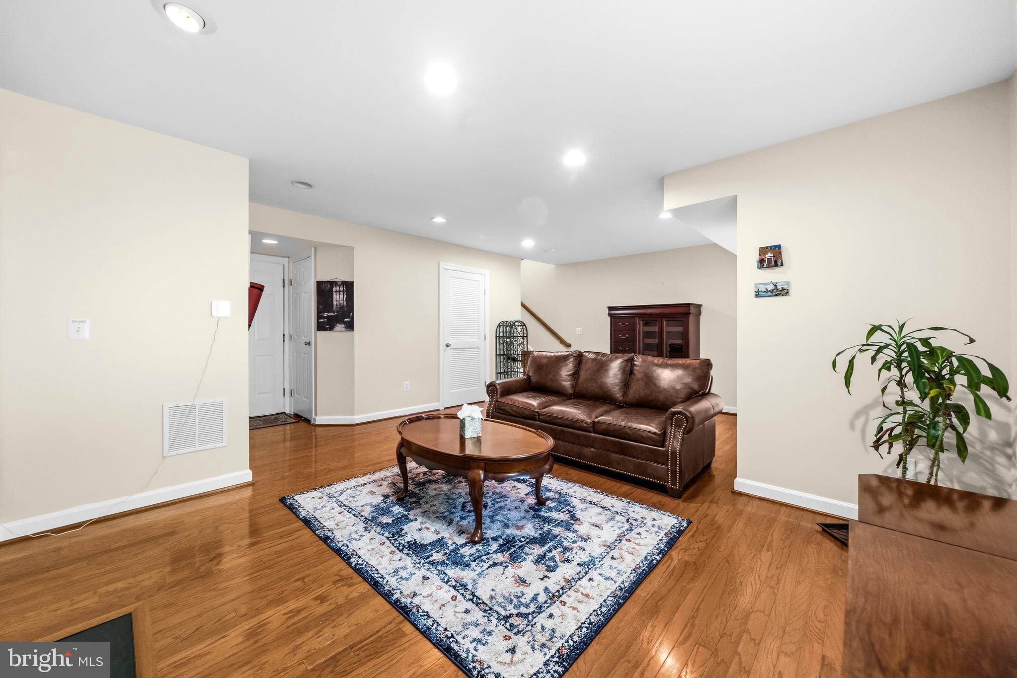 LORTON STATION SOUTH - Residential