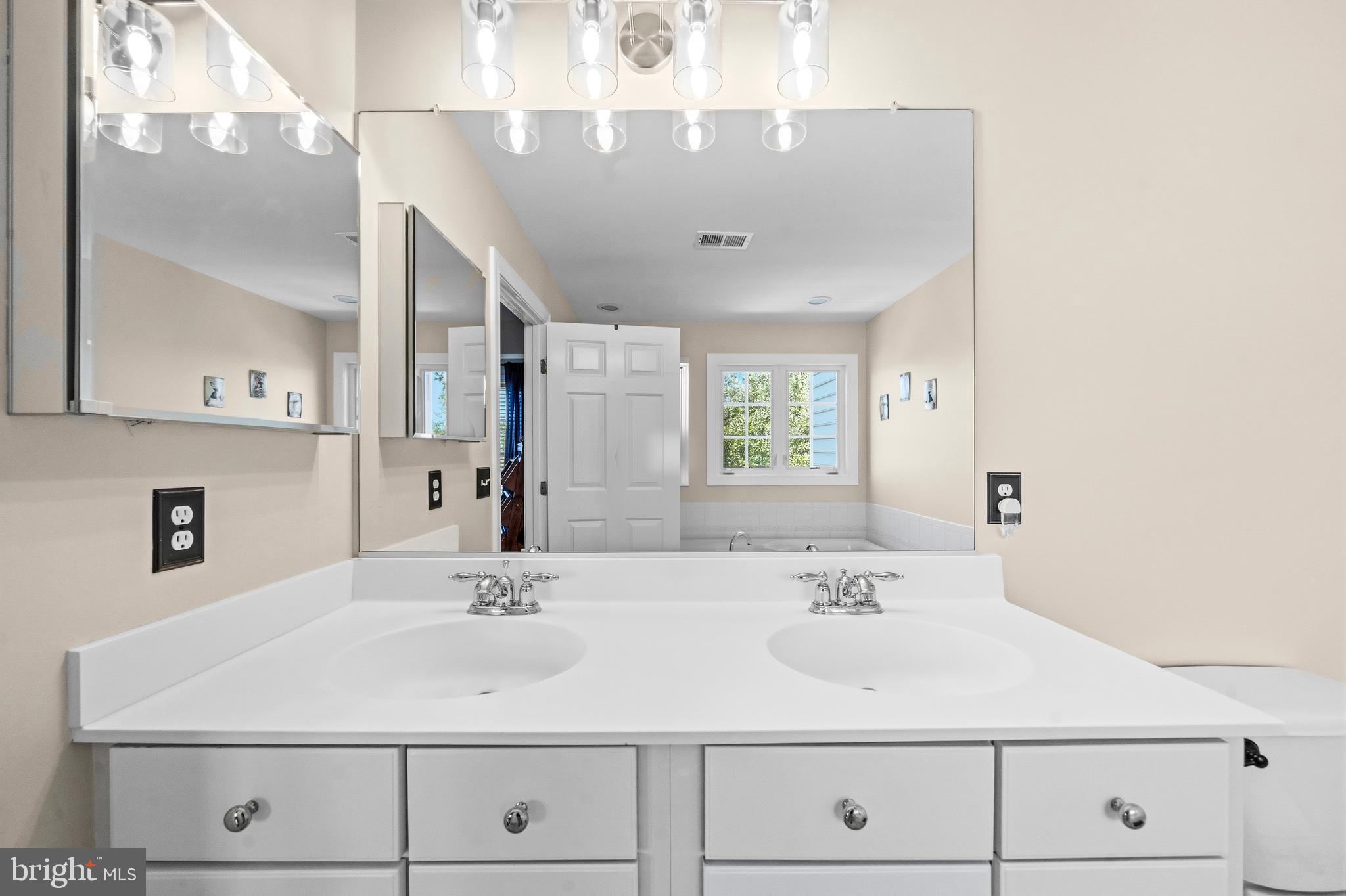 LORTON STATION SOUTH - Residential