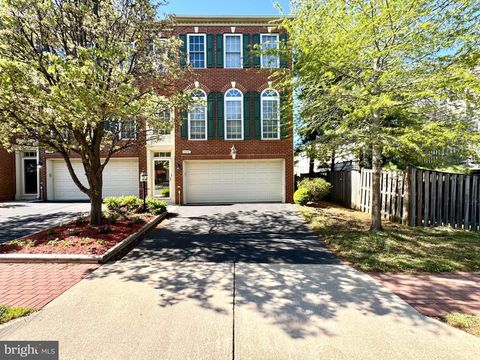 8058 SAMUEL WALLIS STREET LORTON VA 22079