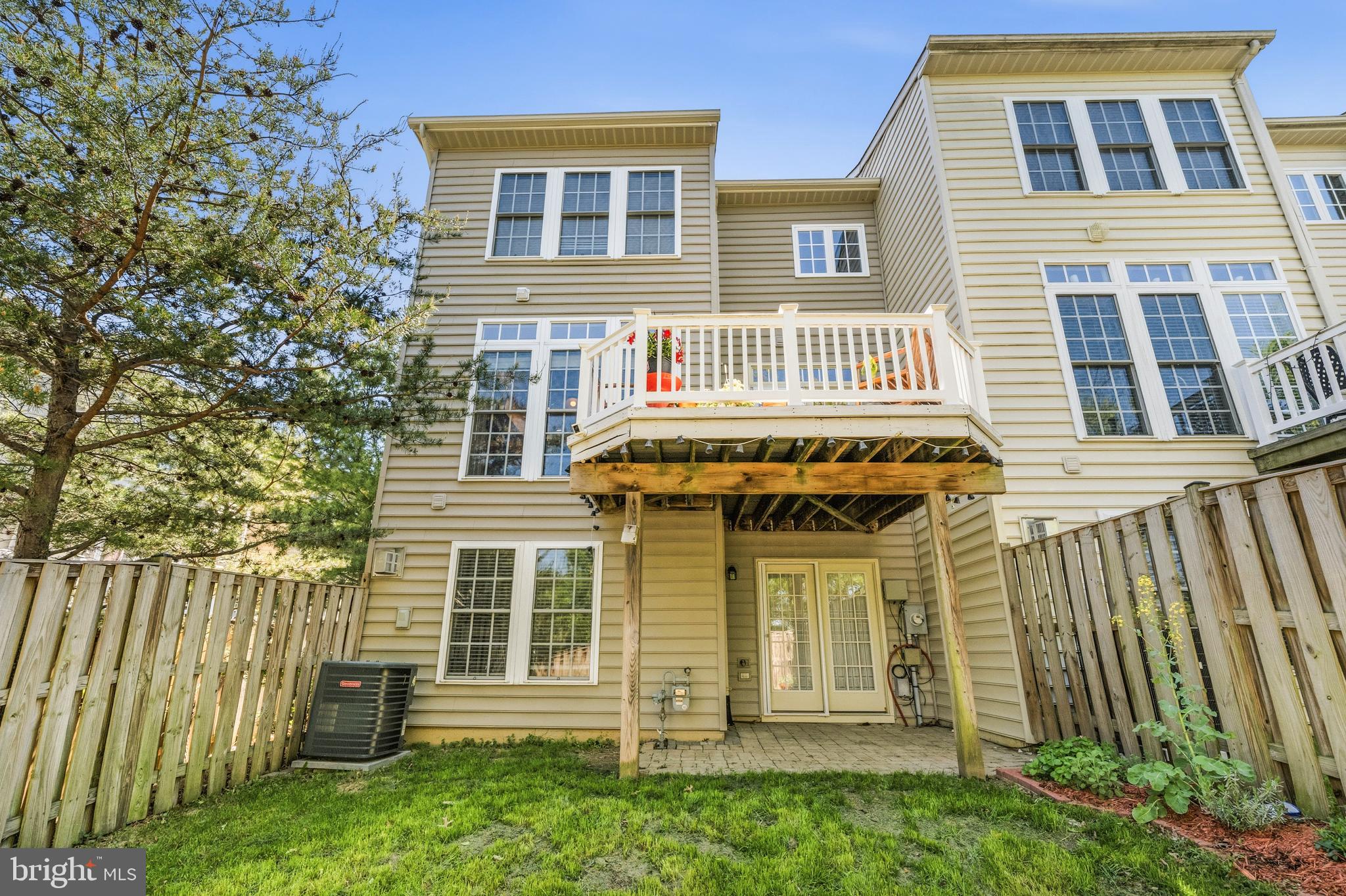 LORTON STATION SOUTH - Residential