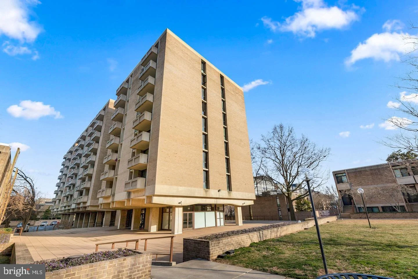 300 M Street SW Unit N704