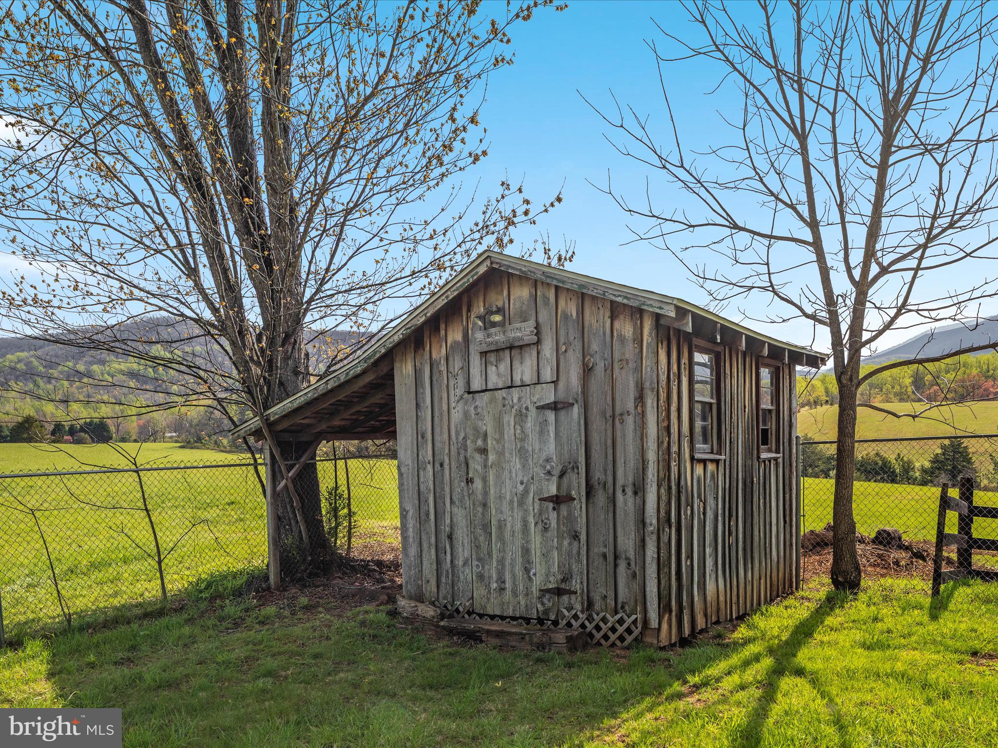 AUTUMN HILLS - Residential