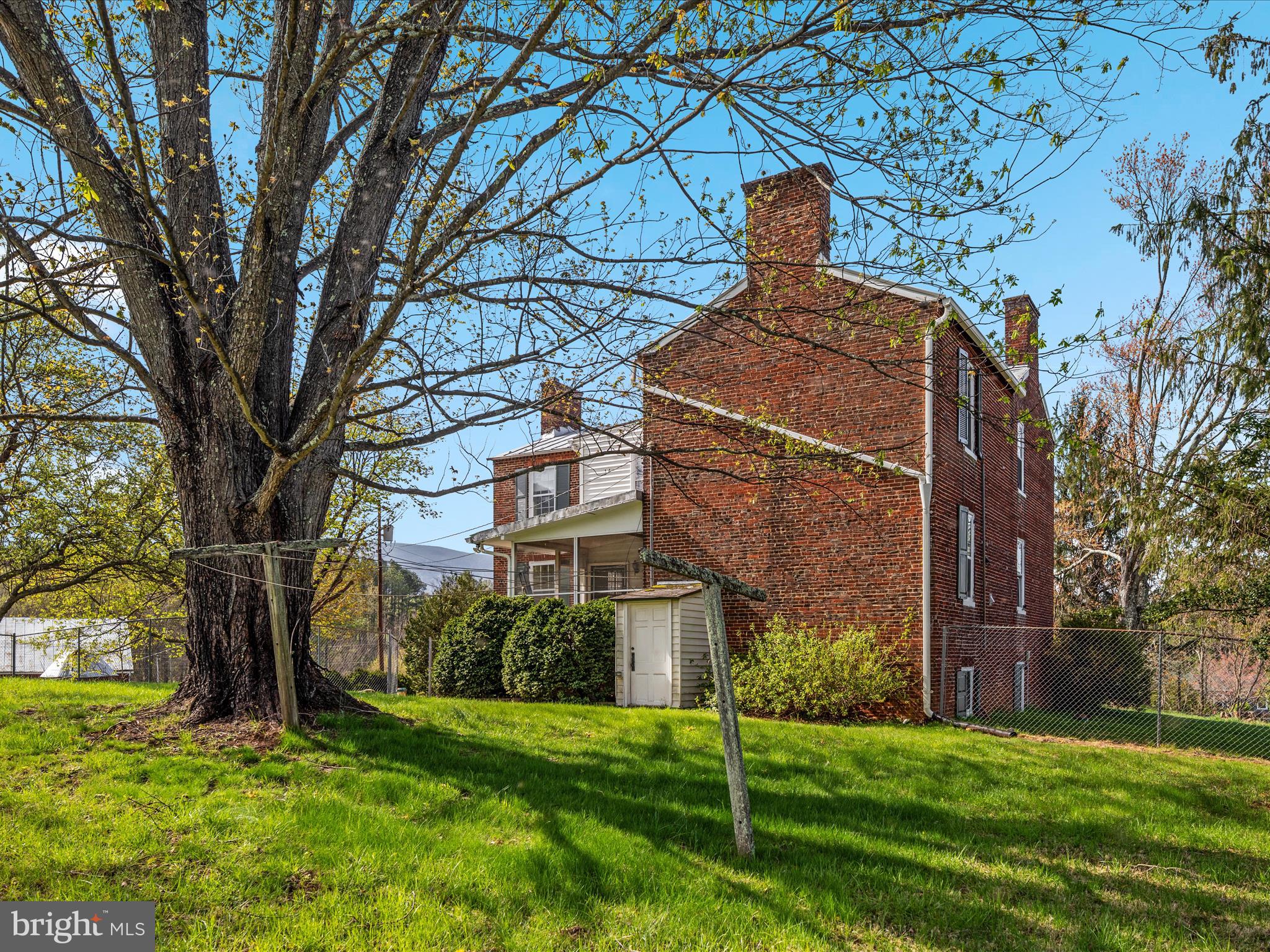 AUTUMN HILLS - Residential