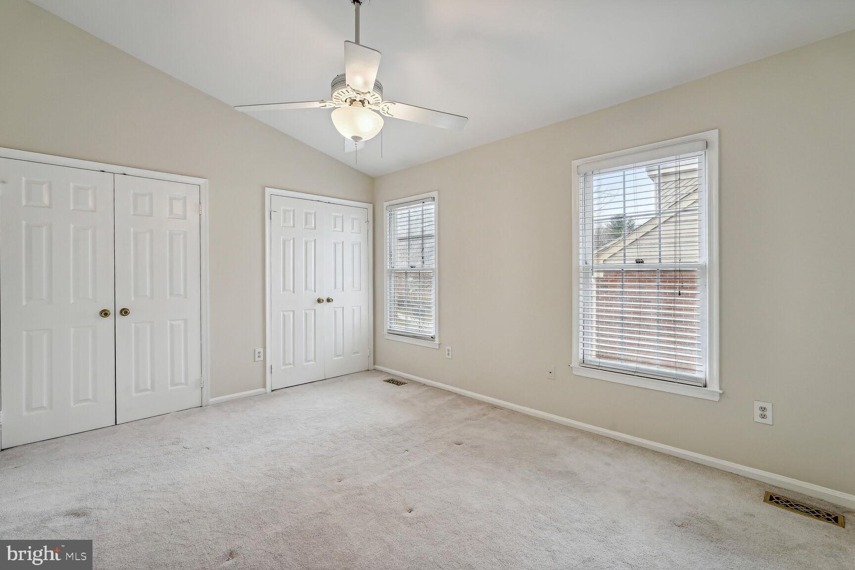 GROSVENOR PARK TOWNHOME CONDOMINIUMS - Residential Lease