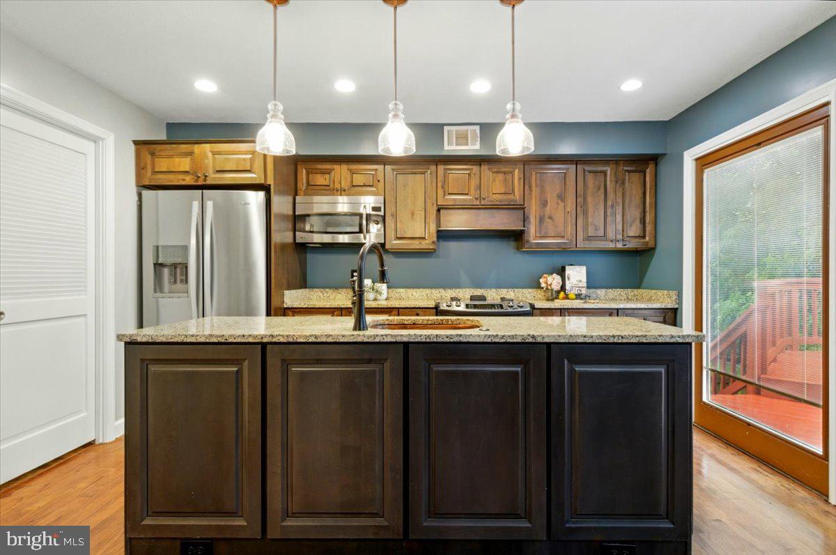 OAK TREE - Residential