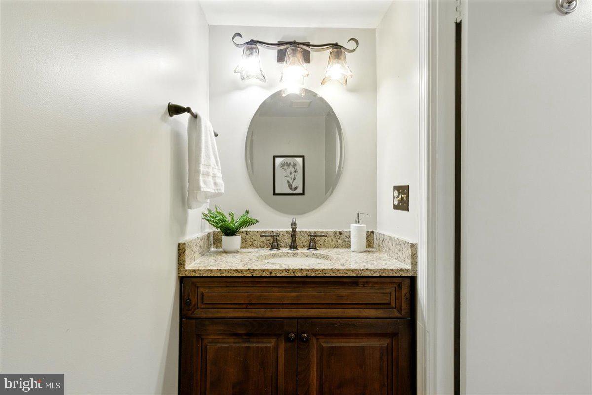 OAK TREE - Residential