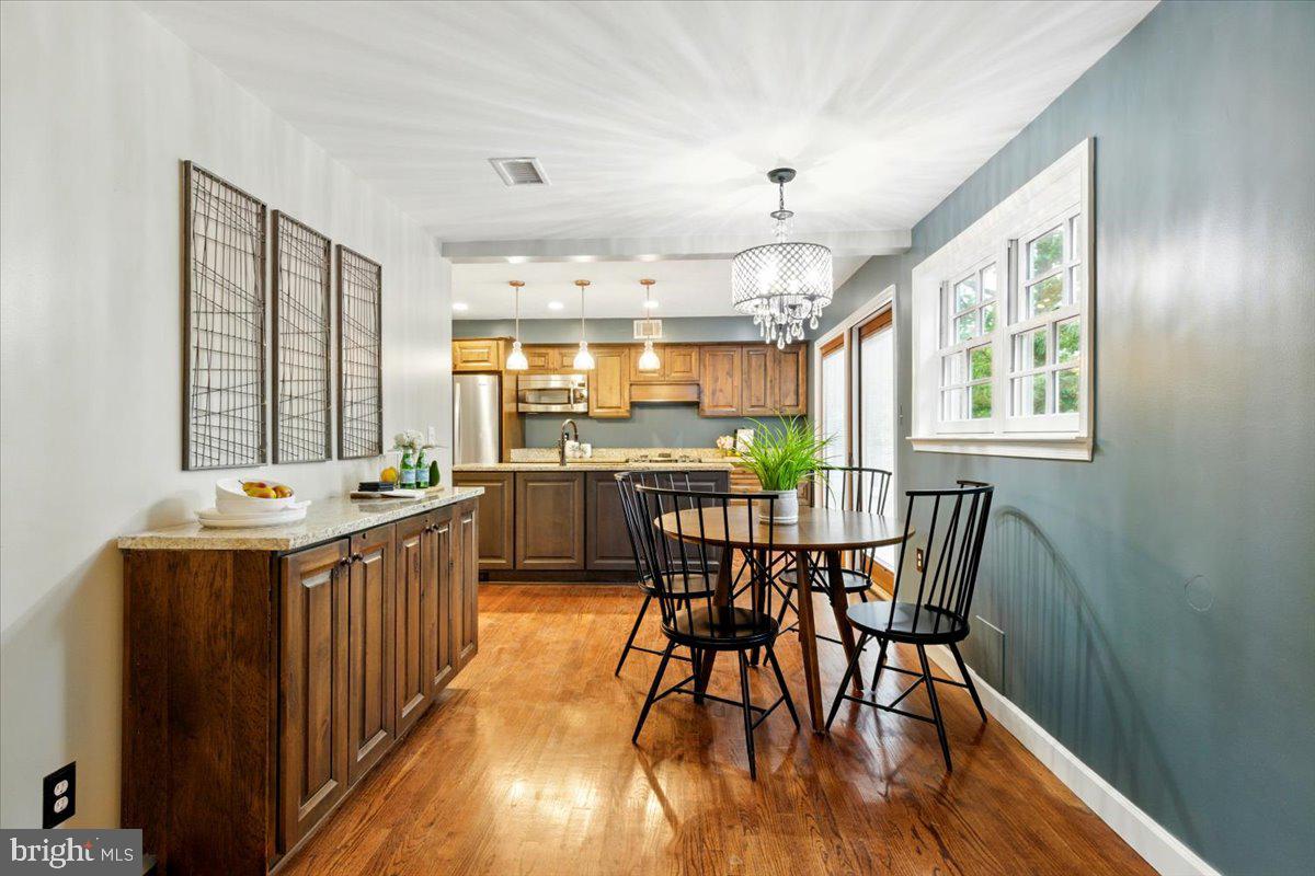 OAK TREE - Residential