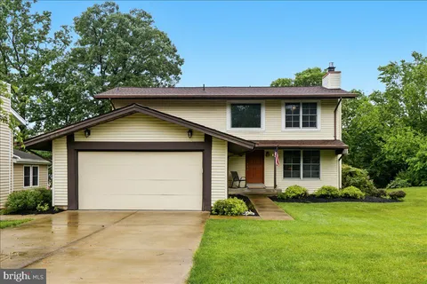 123 Evergreen Street, Sterling, VA MLS: VALO2095900