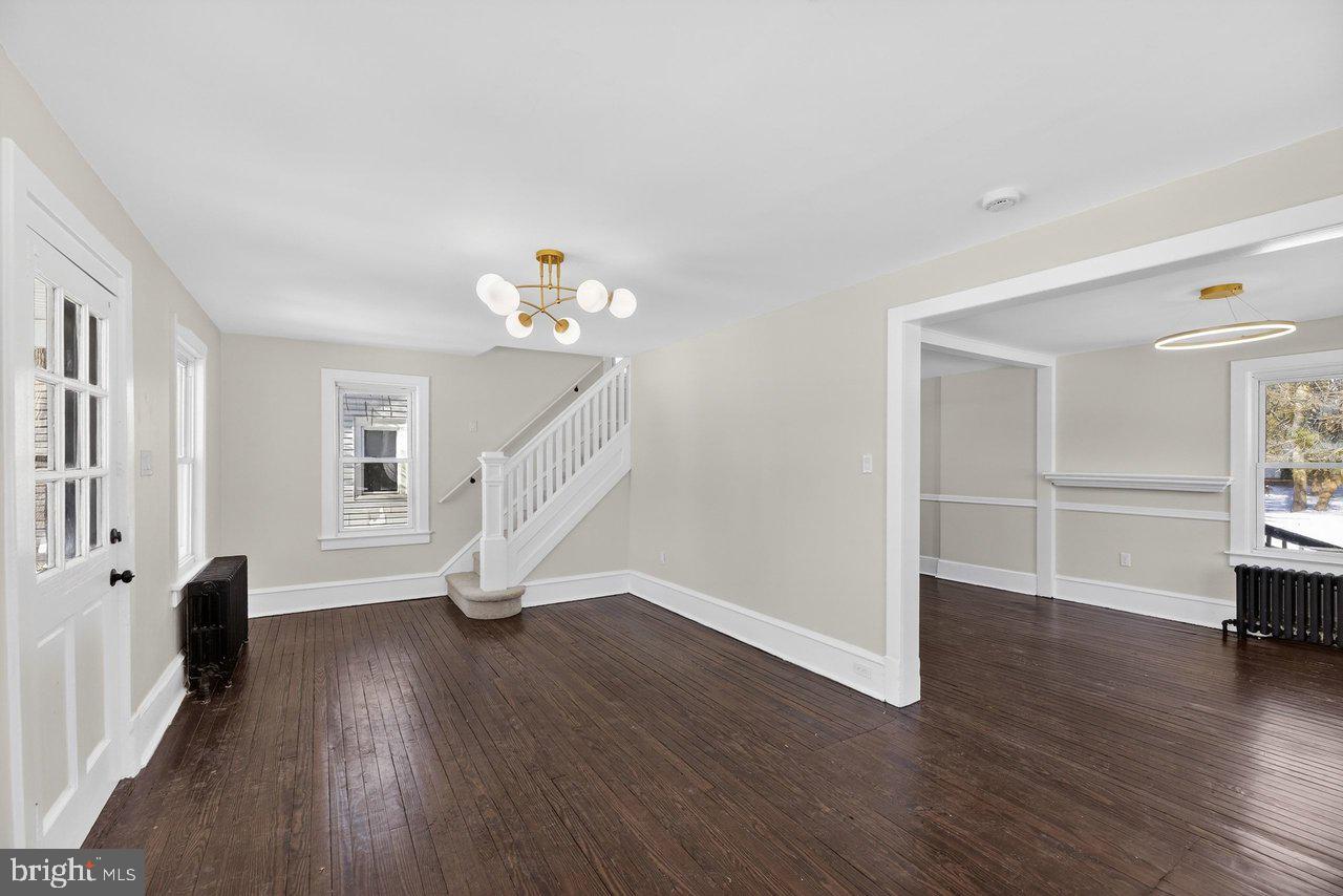 36 E PARK AVENUE