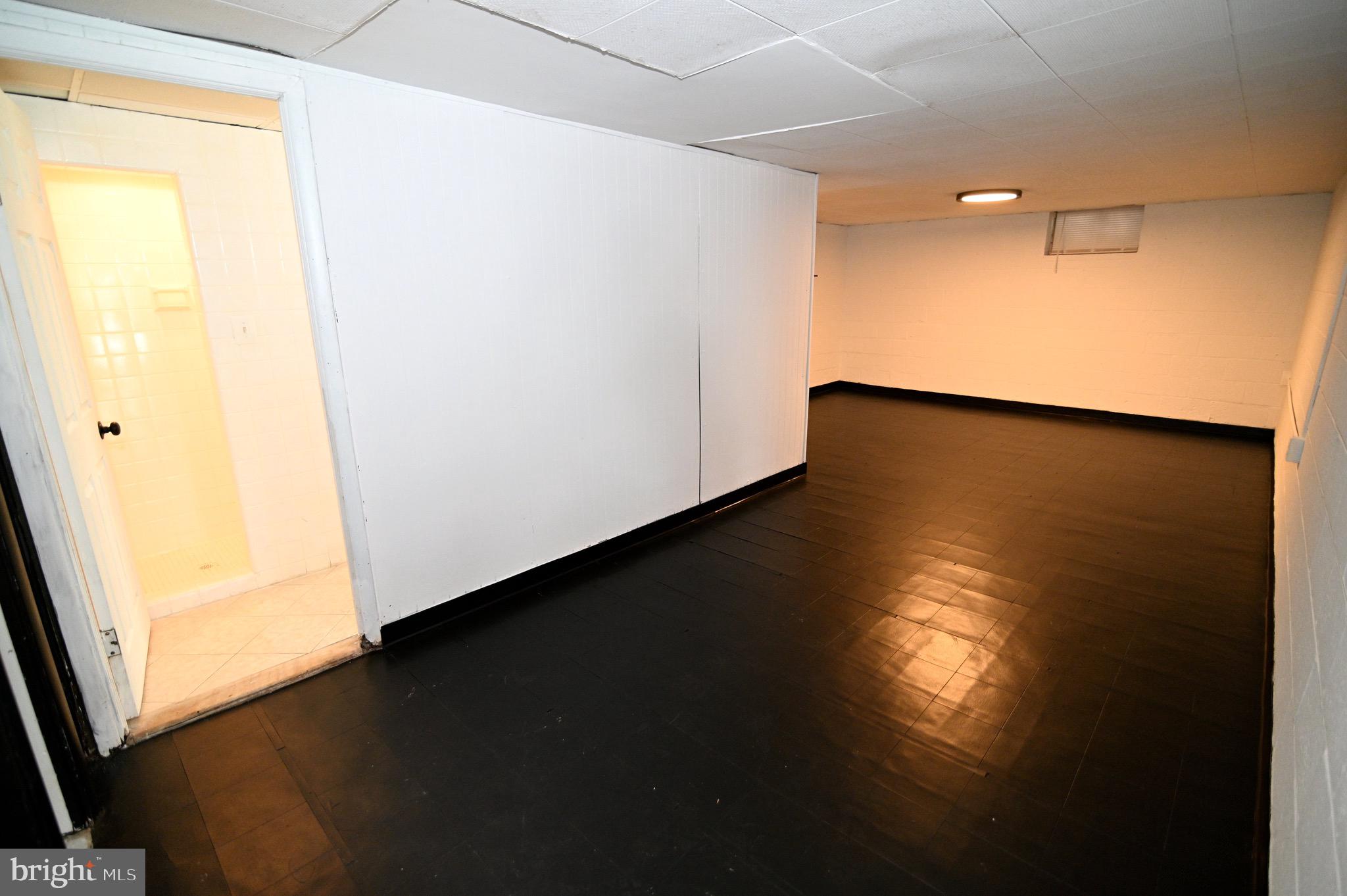 HILLCREST HEIGHTS - Residential Lease