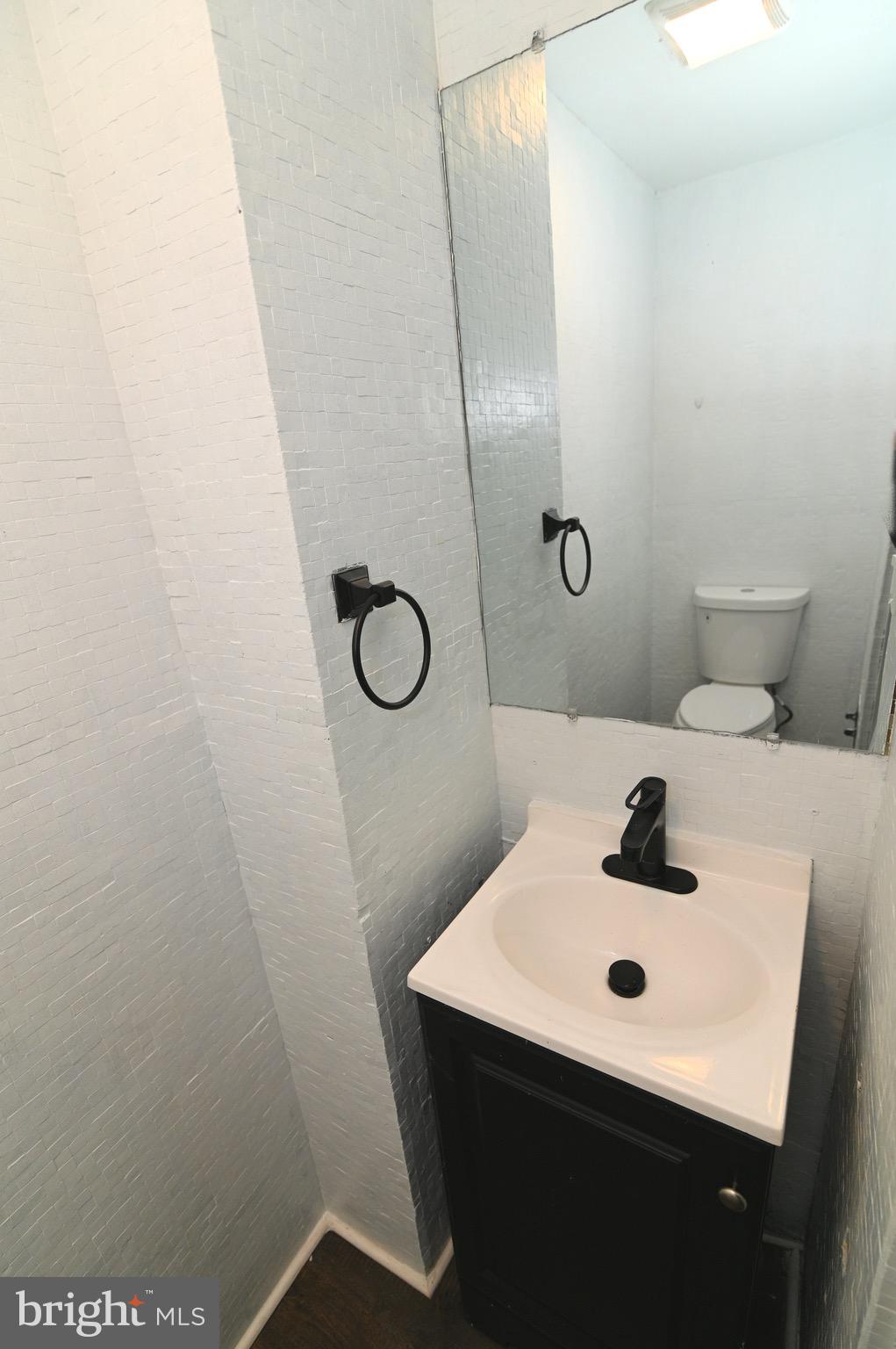 HILLCREST HEIGHTS - Residential Lease