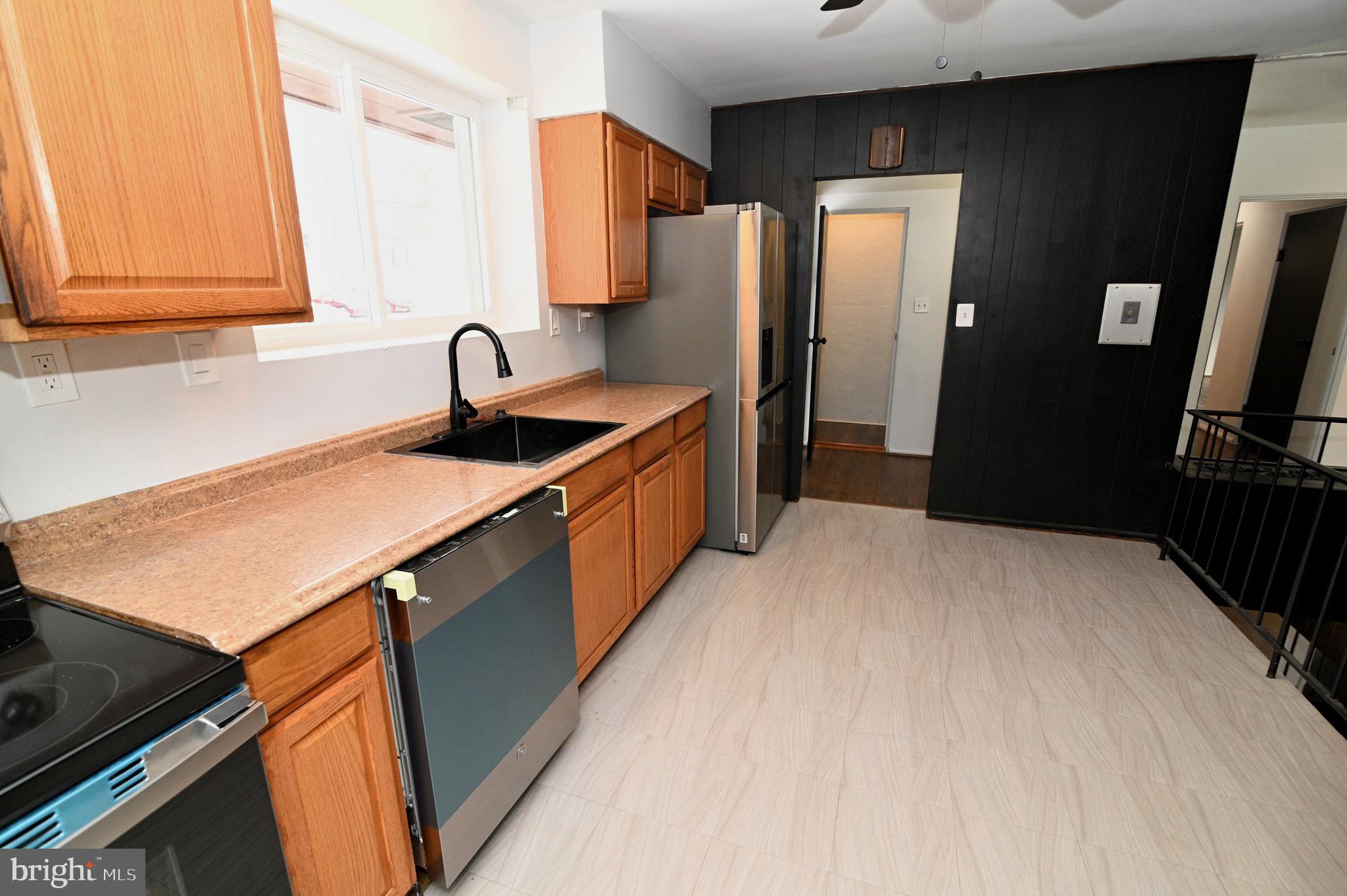 HILLCREST HEIGHTS - Residential Lease