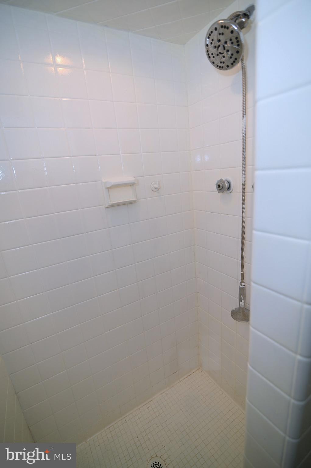 HILLCREST HEIGHTS - Residential Lease