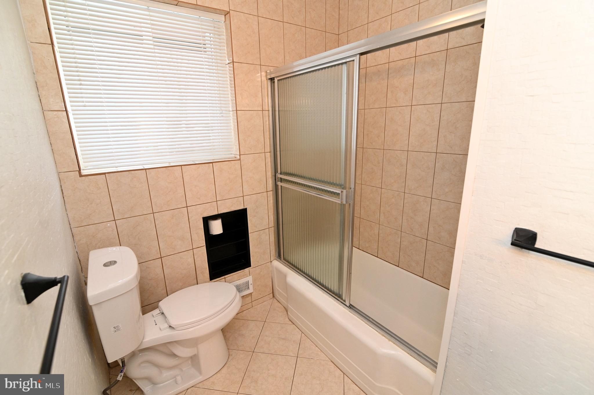 HILLCREST HEIGHTS - Residential Lease