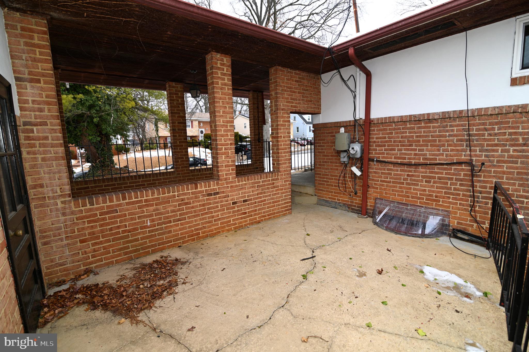 HILLCREST HEIGHTS - Residential Lease