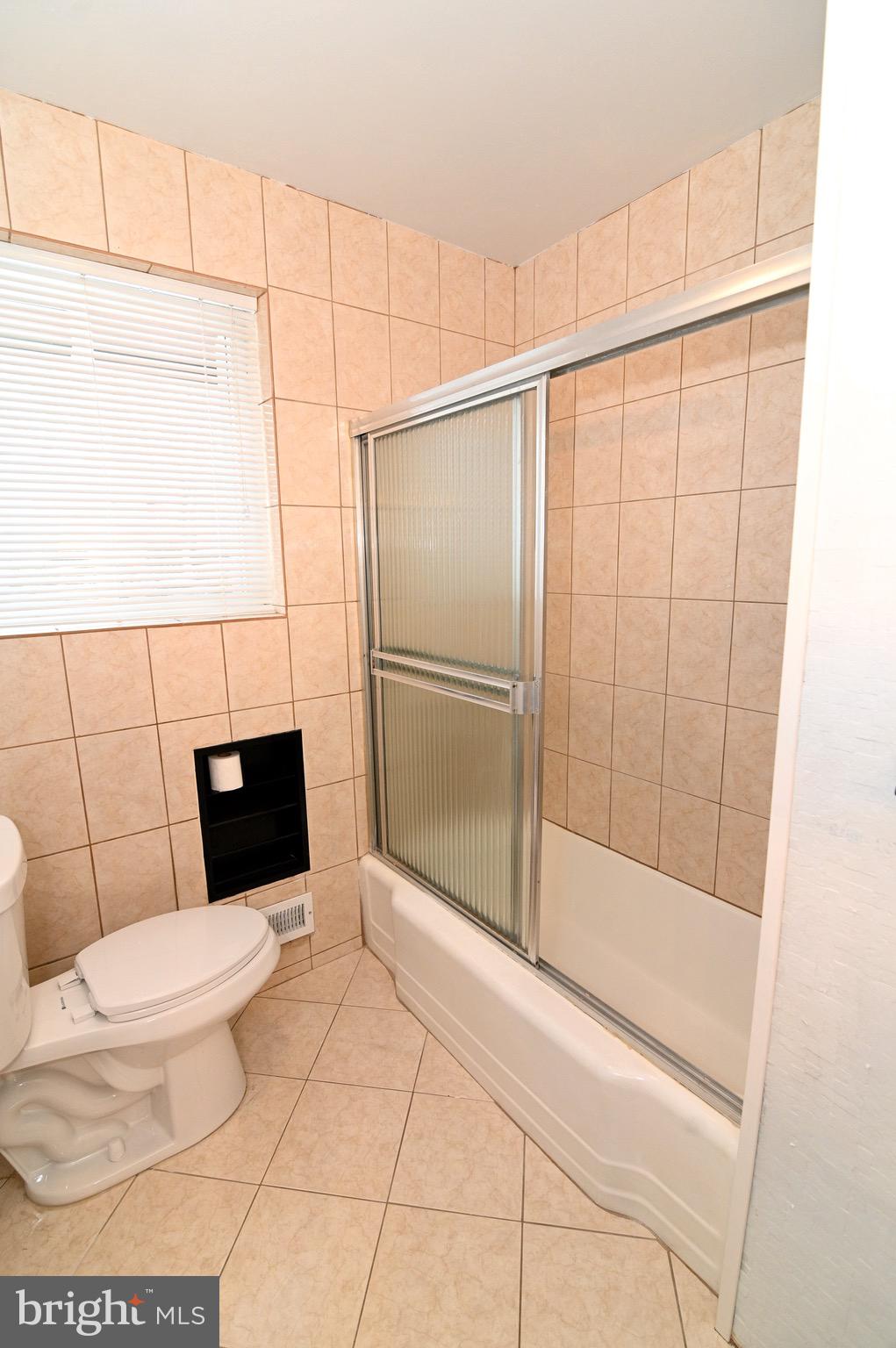 HILLCREST HEIGHTS - Residential Lease