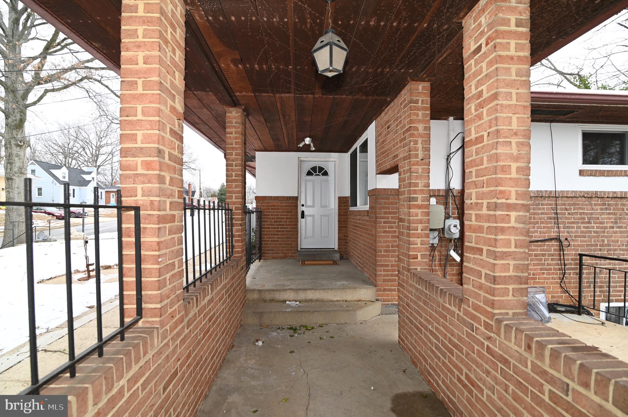 HILLCREST HEIGHTS - Residential Lease