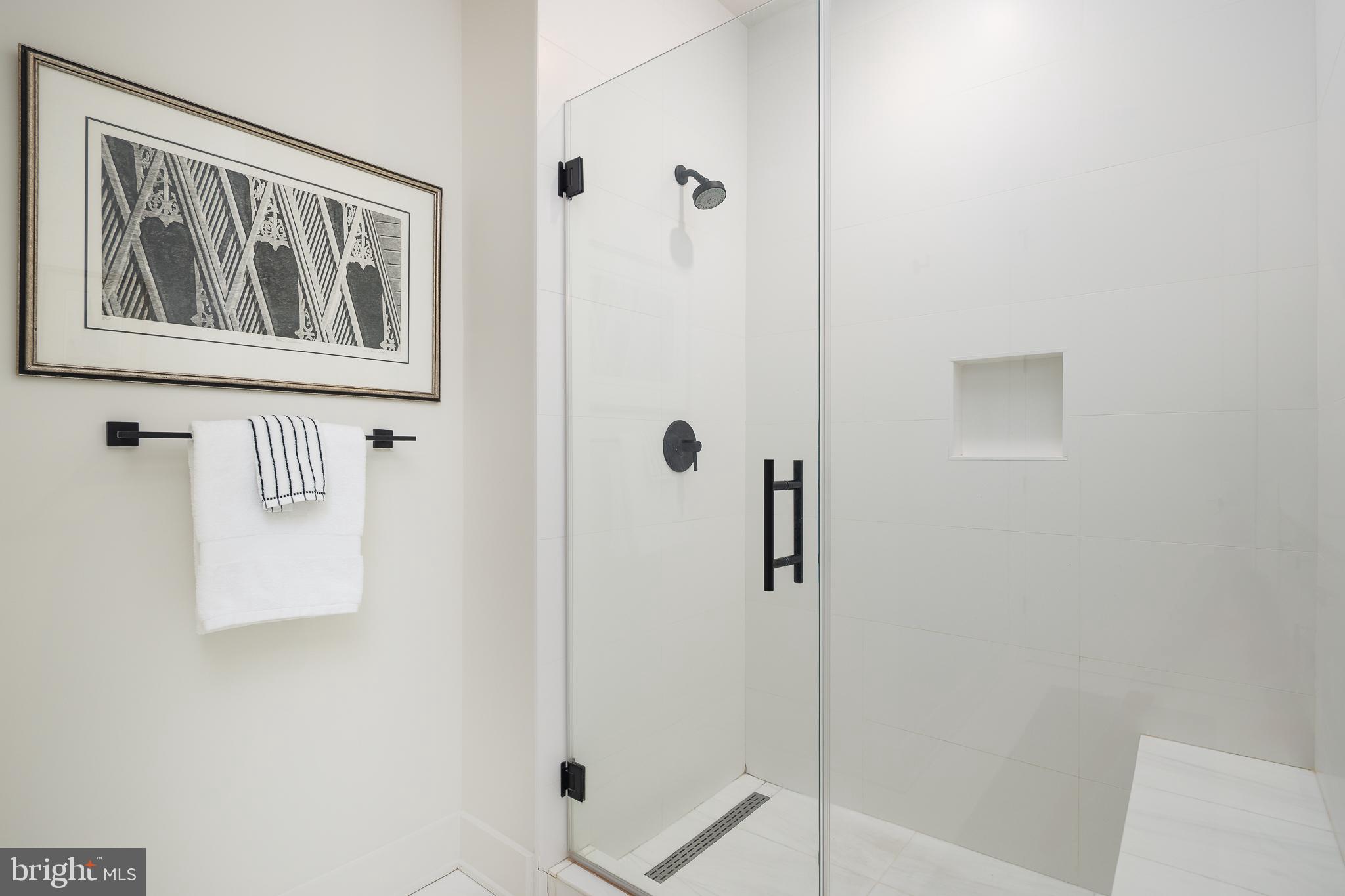 BOTTLING HOUSE - Residential