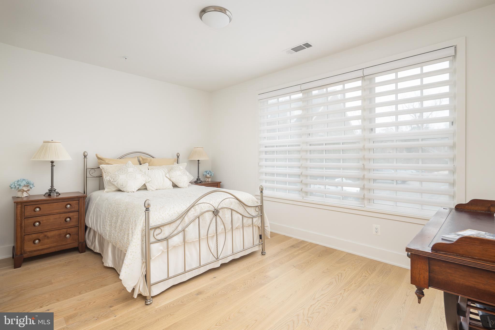 BOTTLING HOUSE - Residential