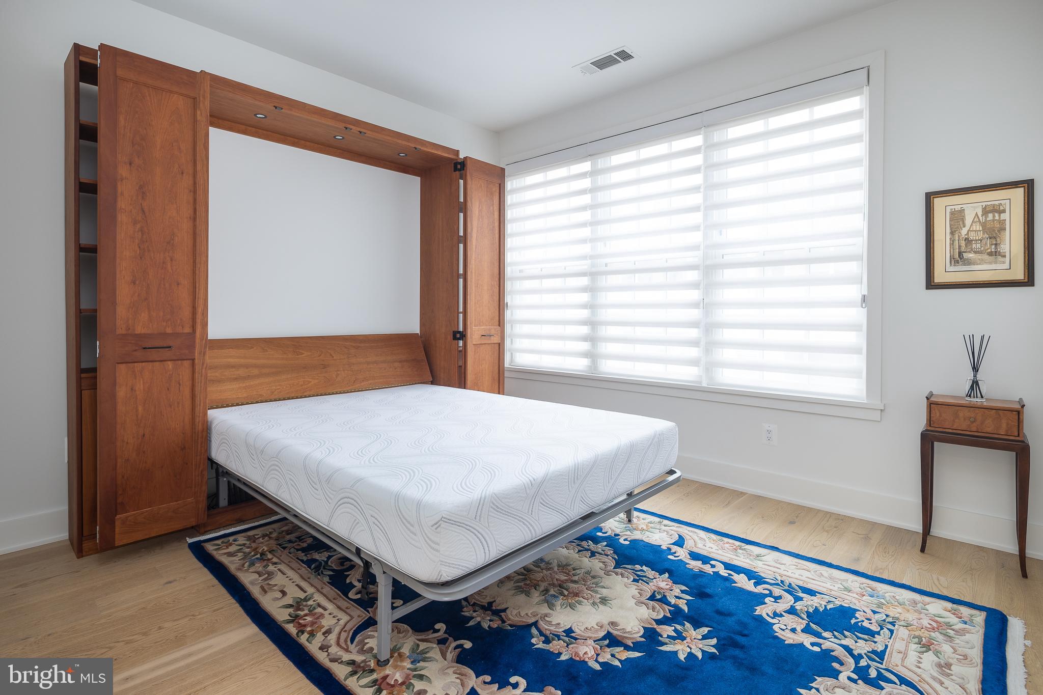 BOTTLING HOUSE - Residential