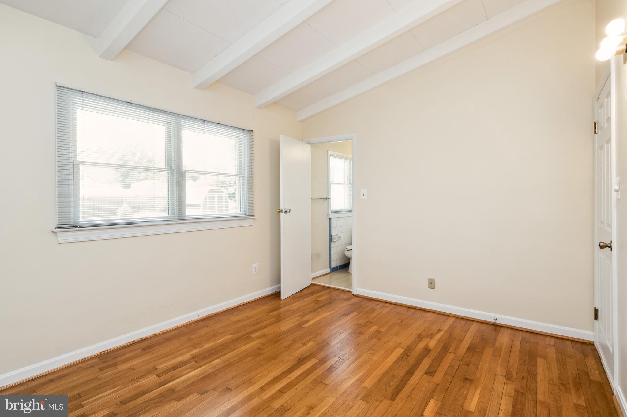 SUNNY VIEW - Residential Lease