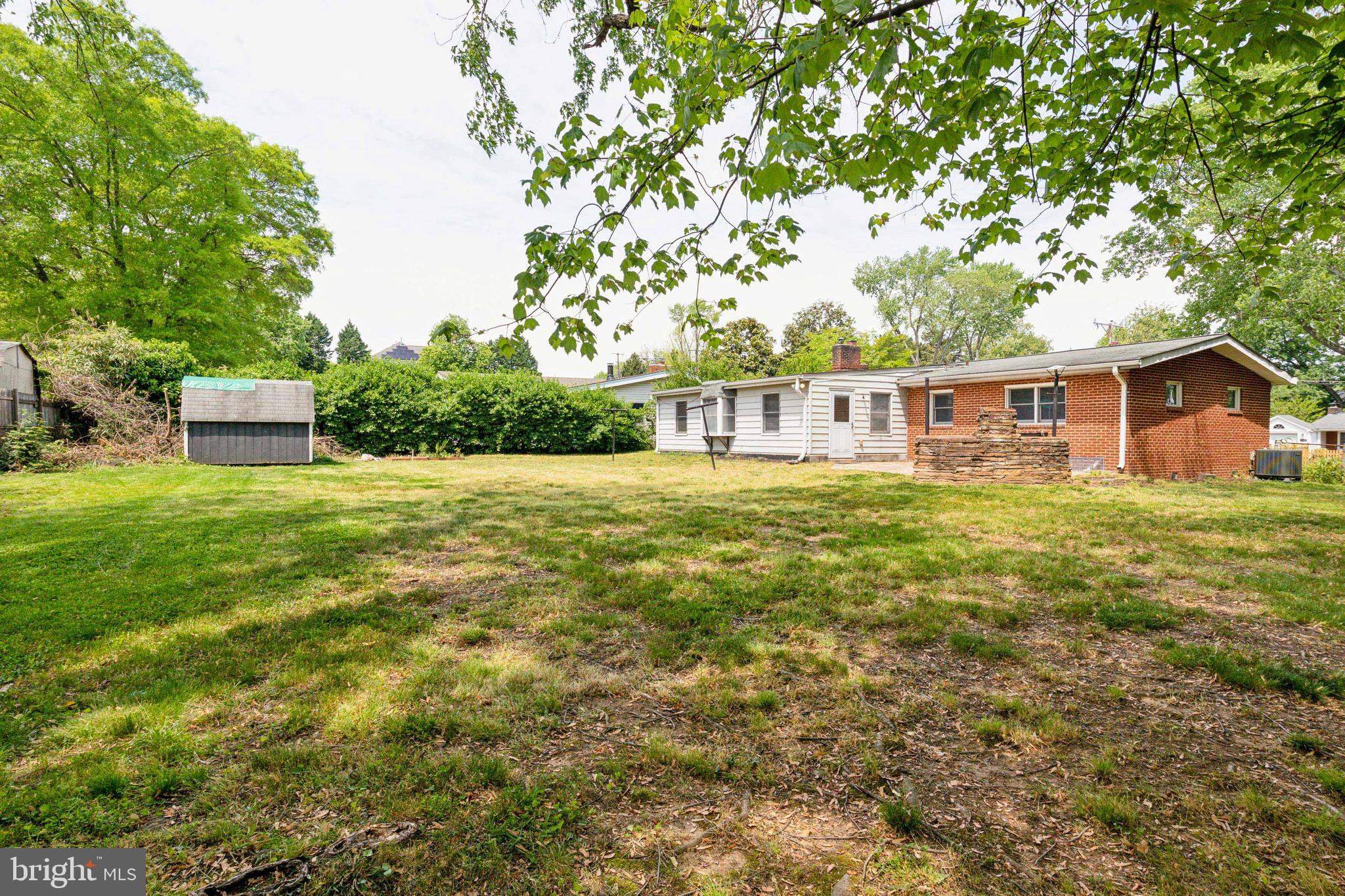 SUNNY VIEW - Residential Lease