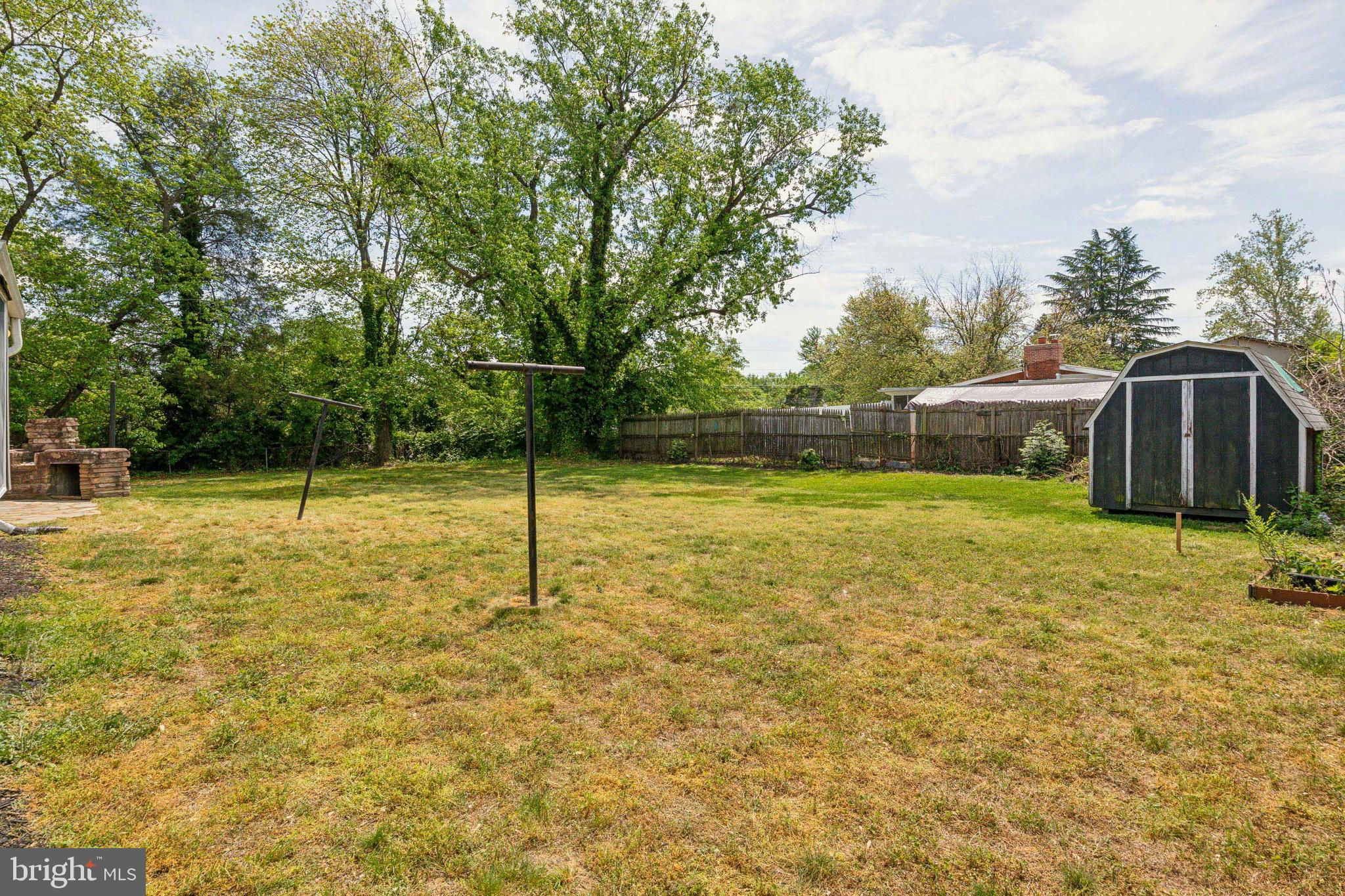 SUNNY VIEW - Residential Lease