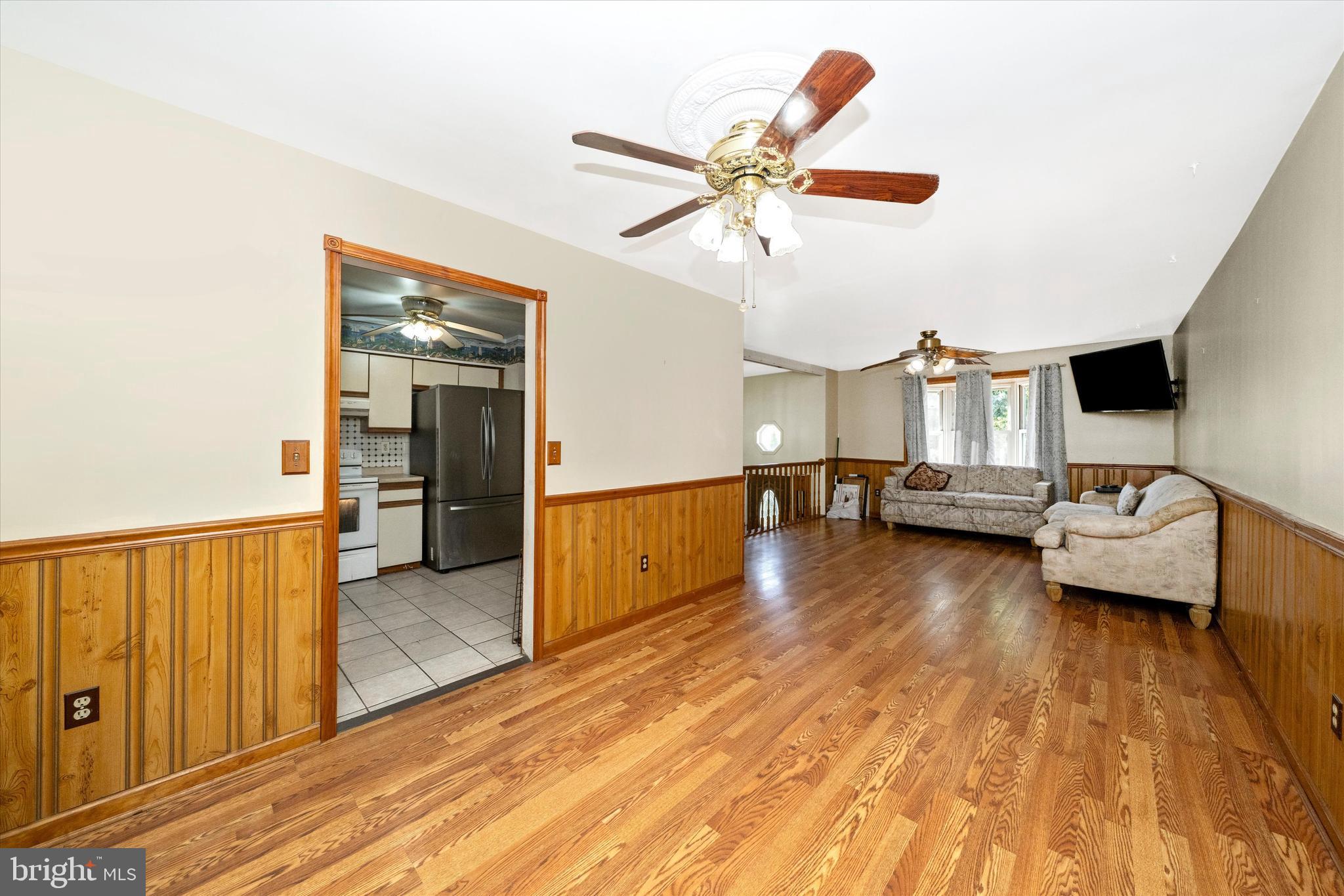 VILLAGE OF PAWNEE - Residential